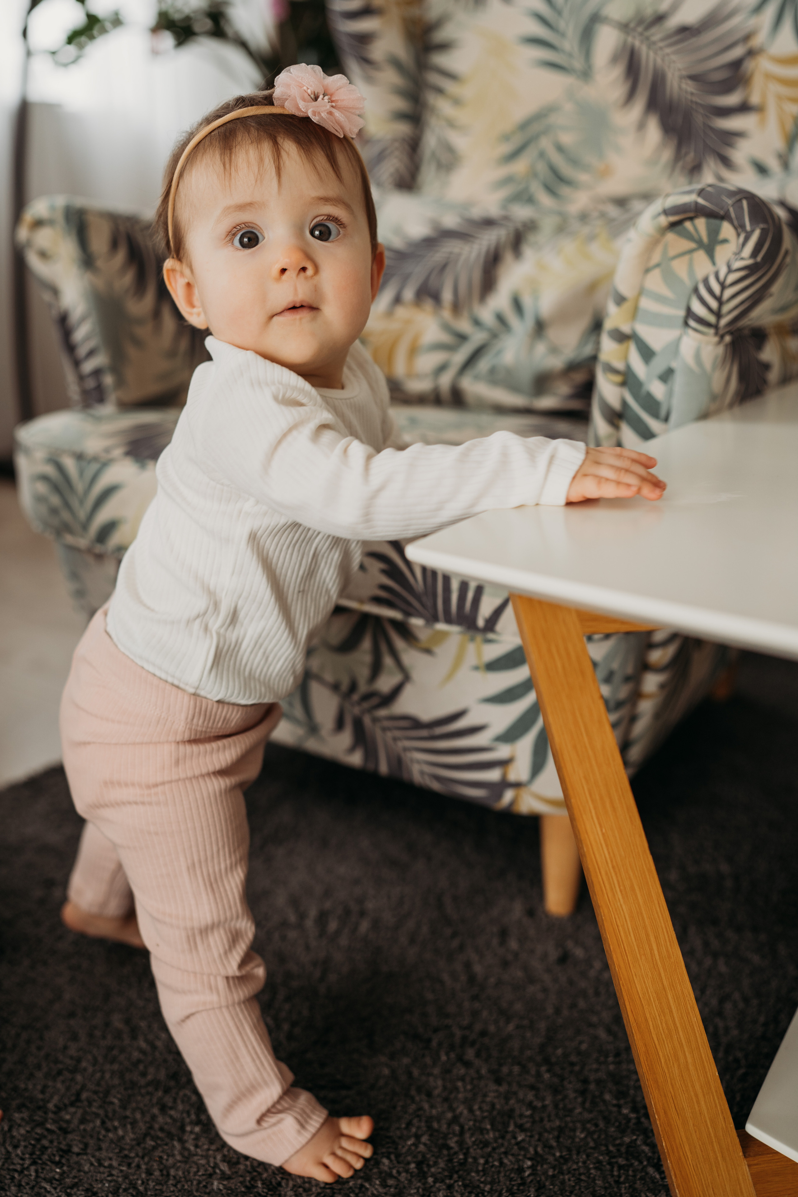 Настя, Саша, Даня и их родители. Фотограф новорожденных и детей первого года Евгения Михалькевич