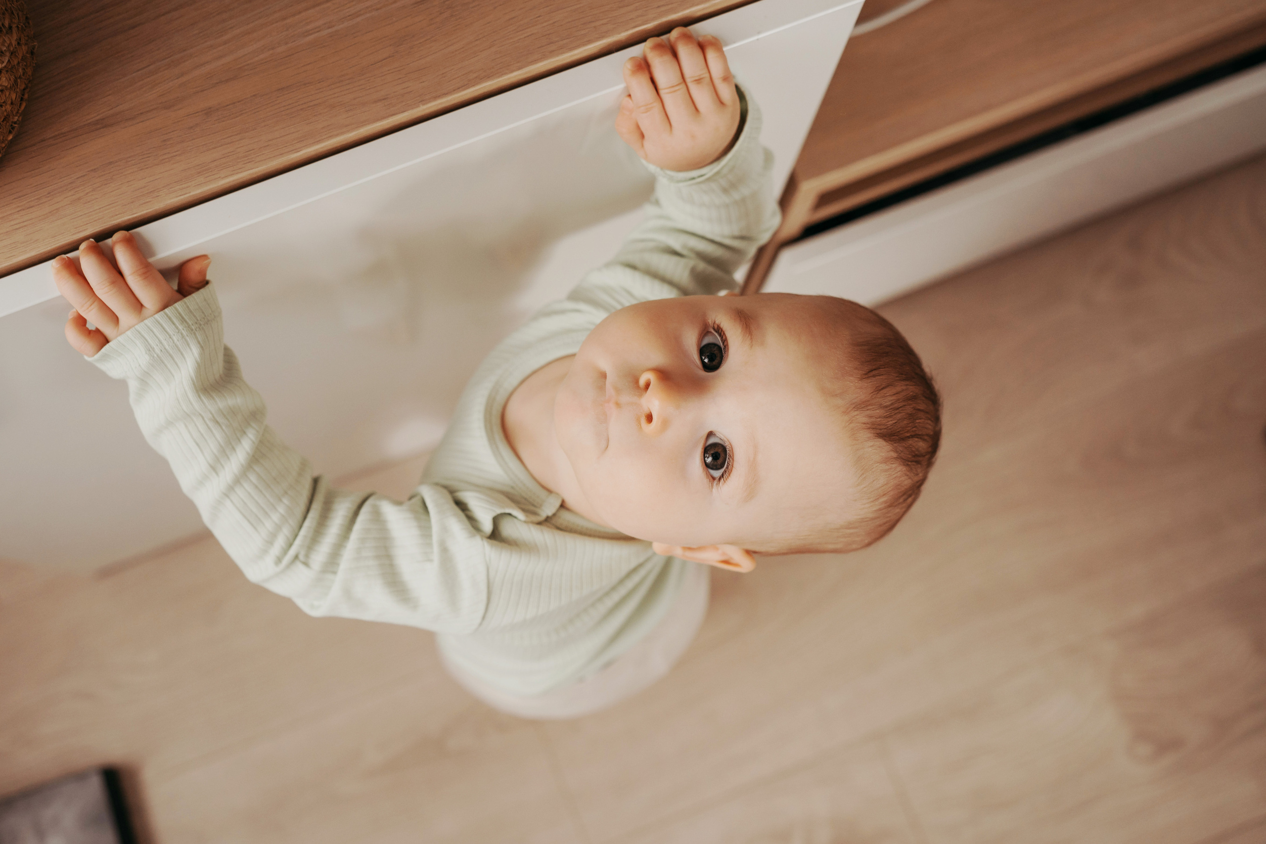 Настя, Саша, Даня и их родители. Фотограф новорожденных и детей первого года Евгения Михалькевич