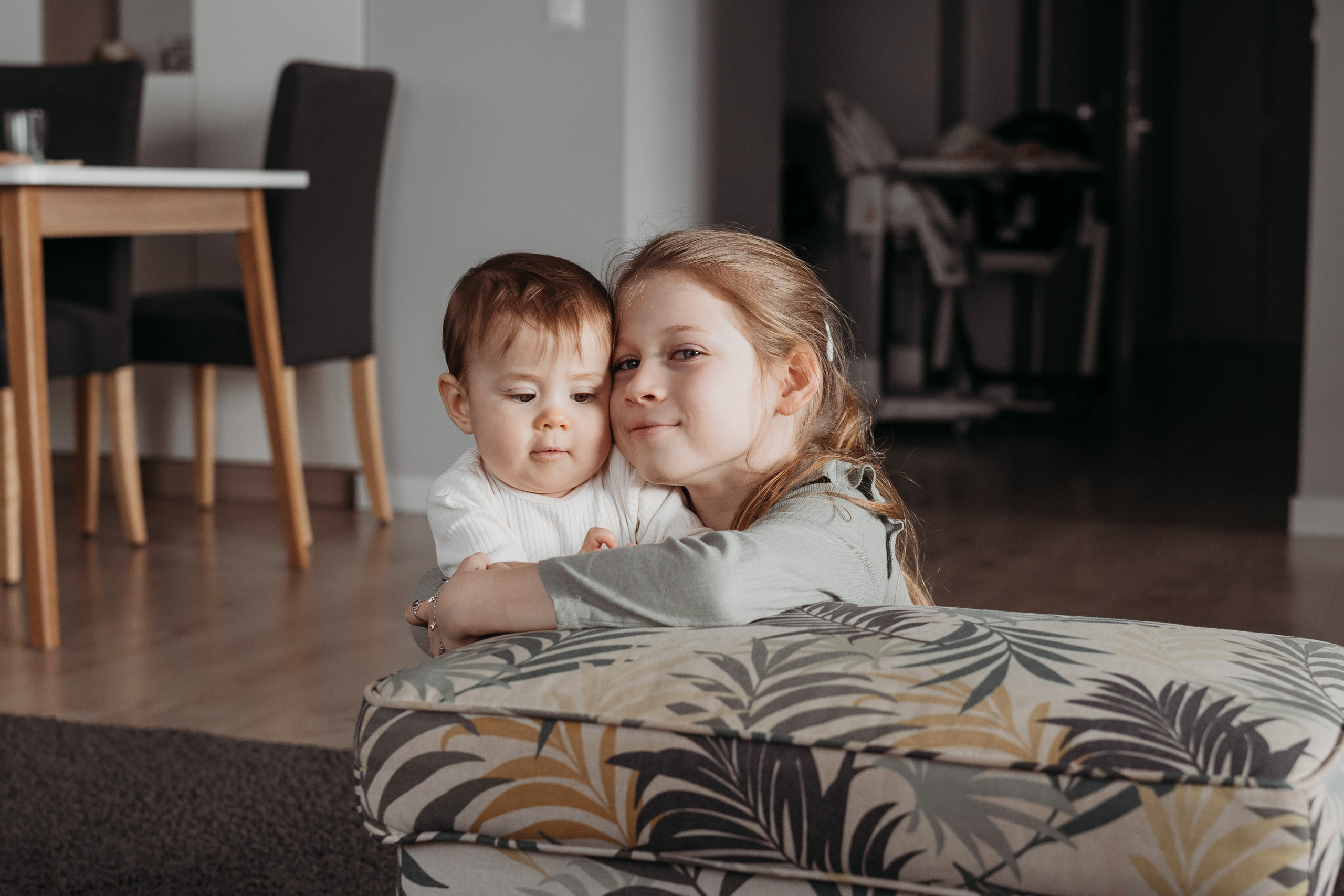 Настя, Саша, Даня и их родители. Фотограф новорожденных и детей первого года Евгения Михалькевич