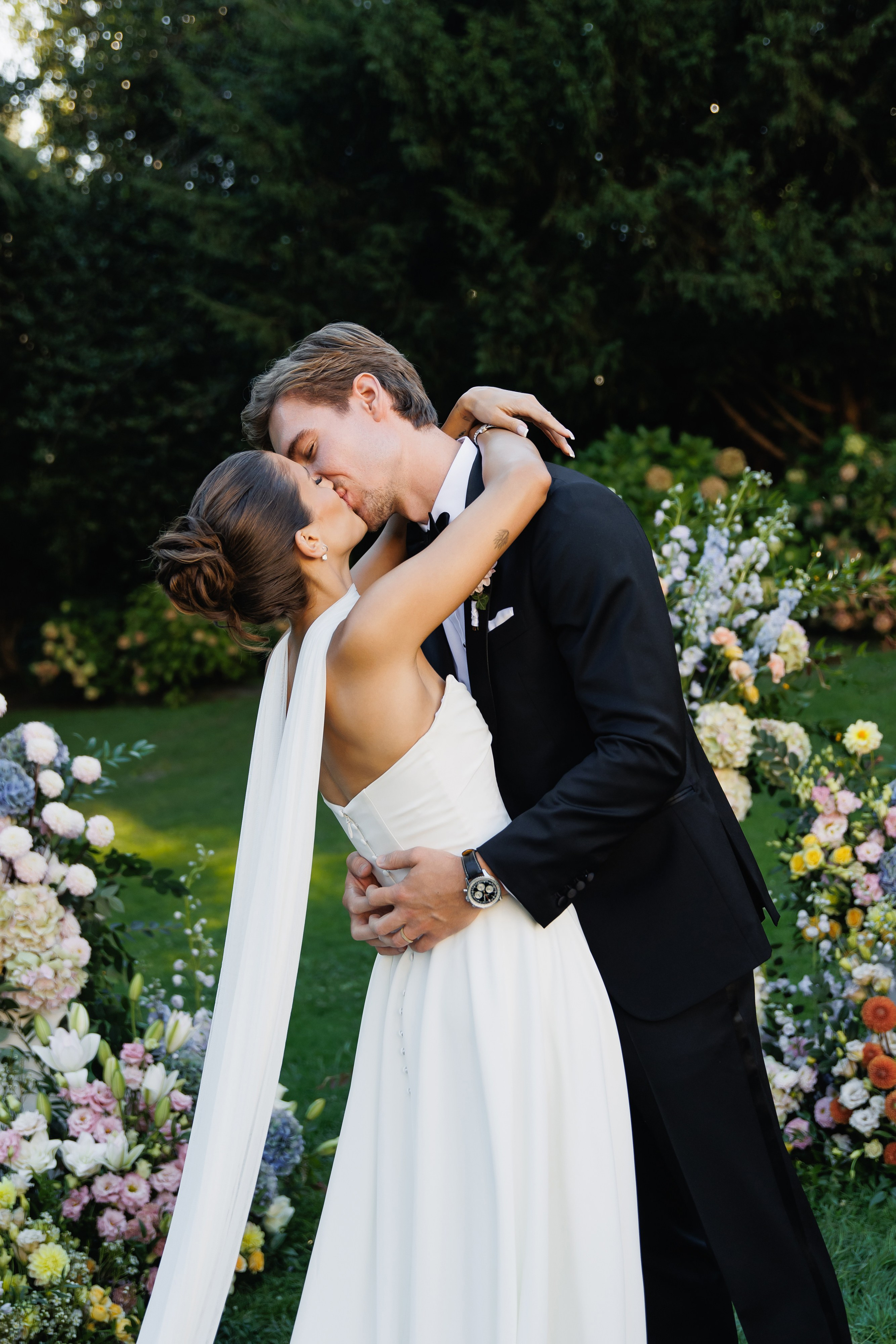 Wedding Photographer Lake Maggiore Como Italy. Wedding Photographer Rome Tuscany Como Sicily Puglia Amalfy Italy- Oksana Savenchuk