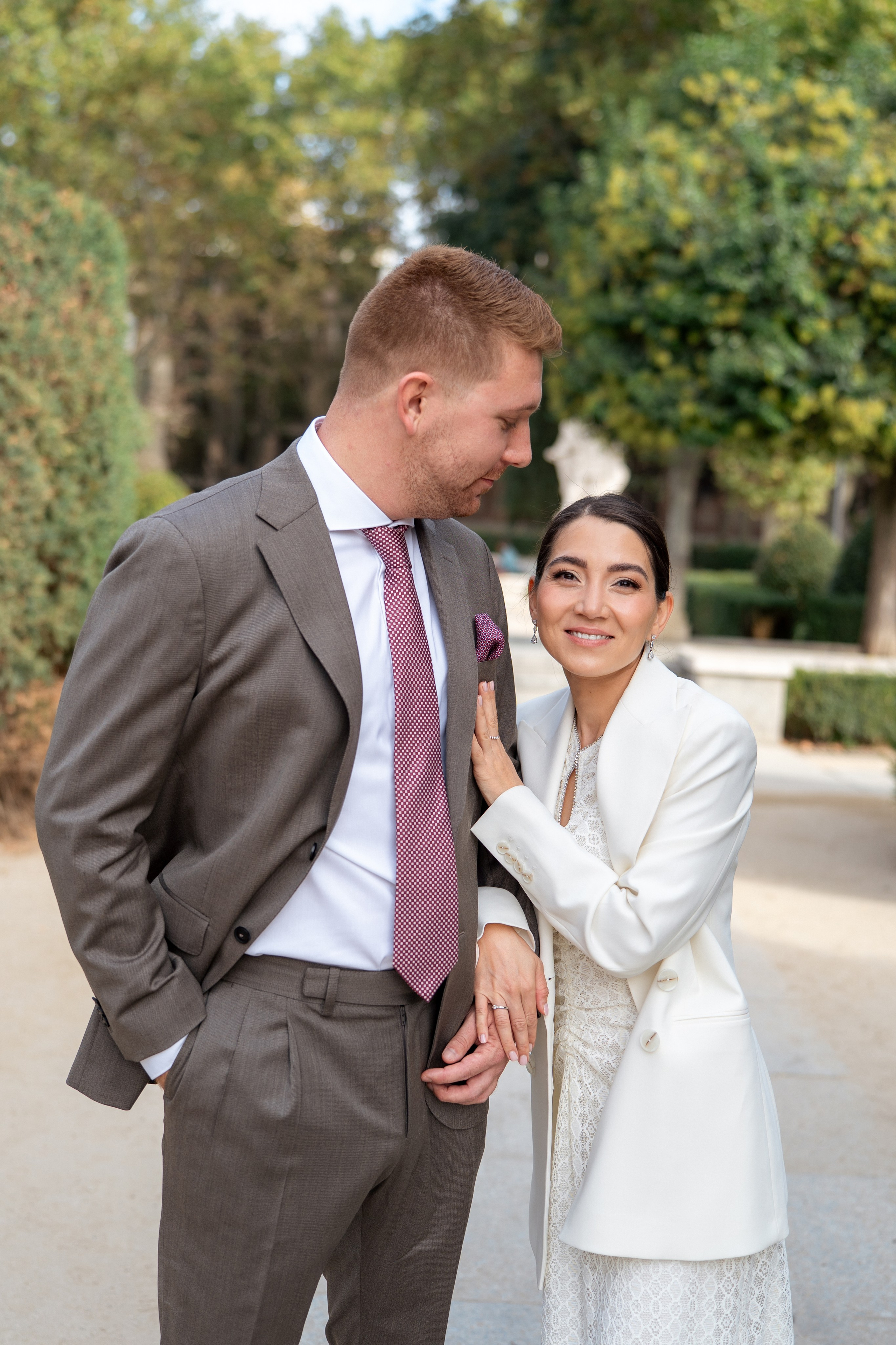 Elopement photoshoot in Madrid city centre. Fotógrafo en Madrid, España. Alyona Belyaninova