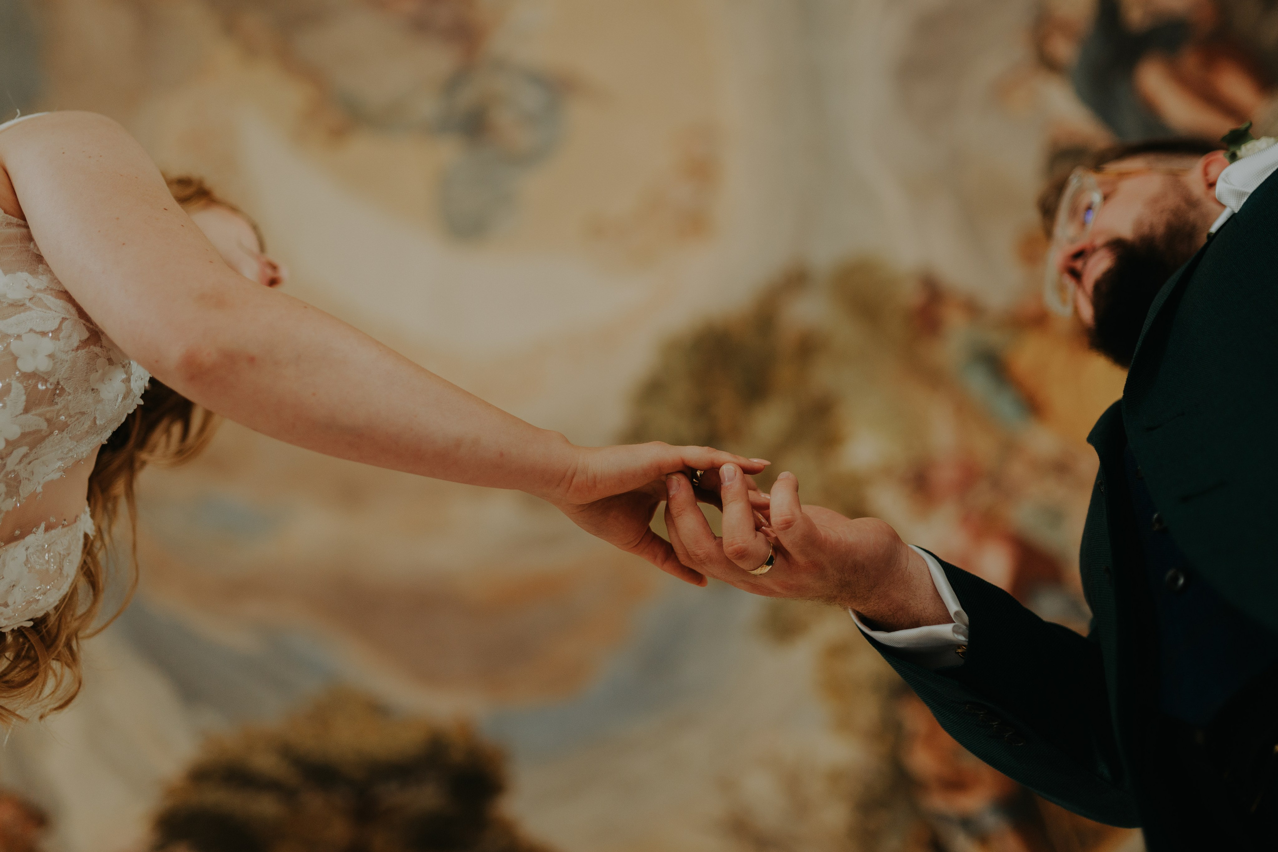 Klasztor Cystersów w Lubiążu: Plener ślubny Oli i Rafała. Fotograf ślubny Śląsk – reportaż ślubny | KarkowskaFoto