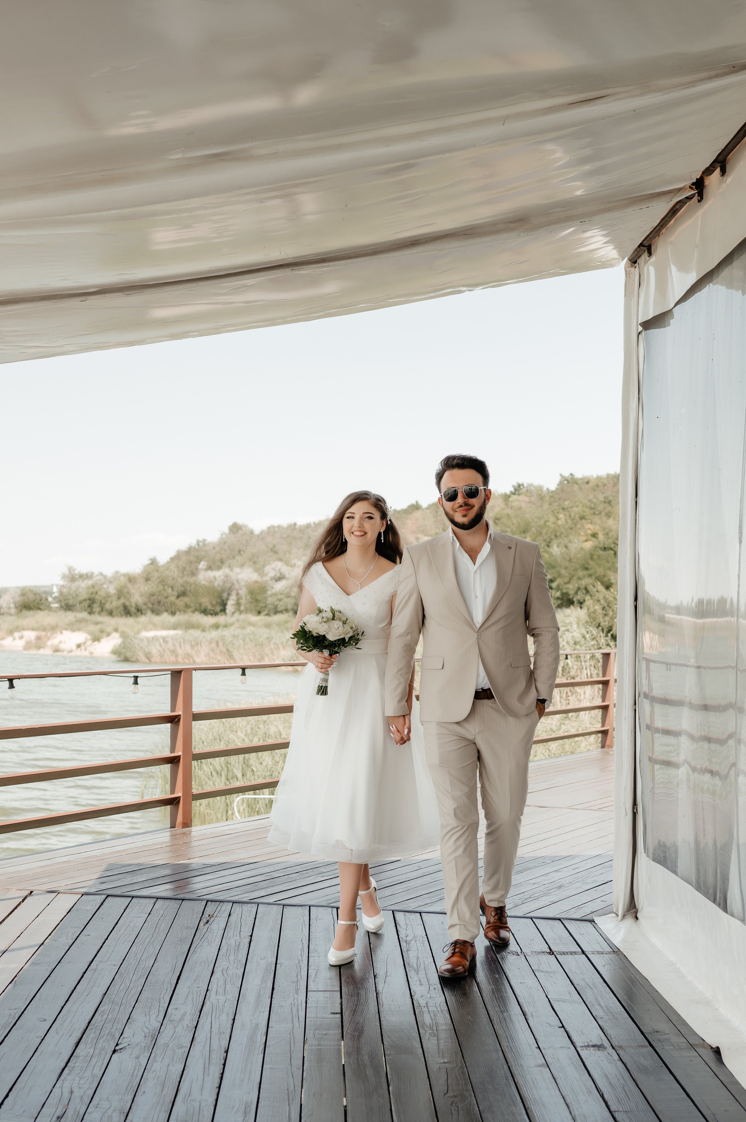 Cununie civila in aer liber si sedinta foto de cuplu. Proud Vision Weddings | Wedding Photography & Film — Servicii profesionale Foto Video Nunta Iasi