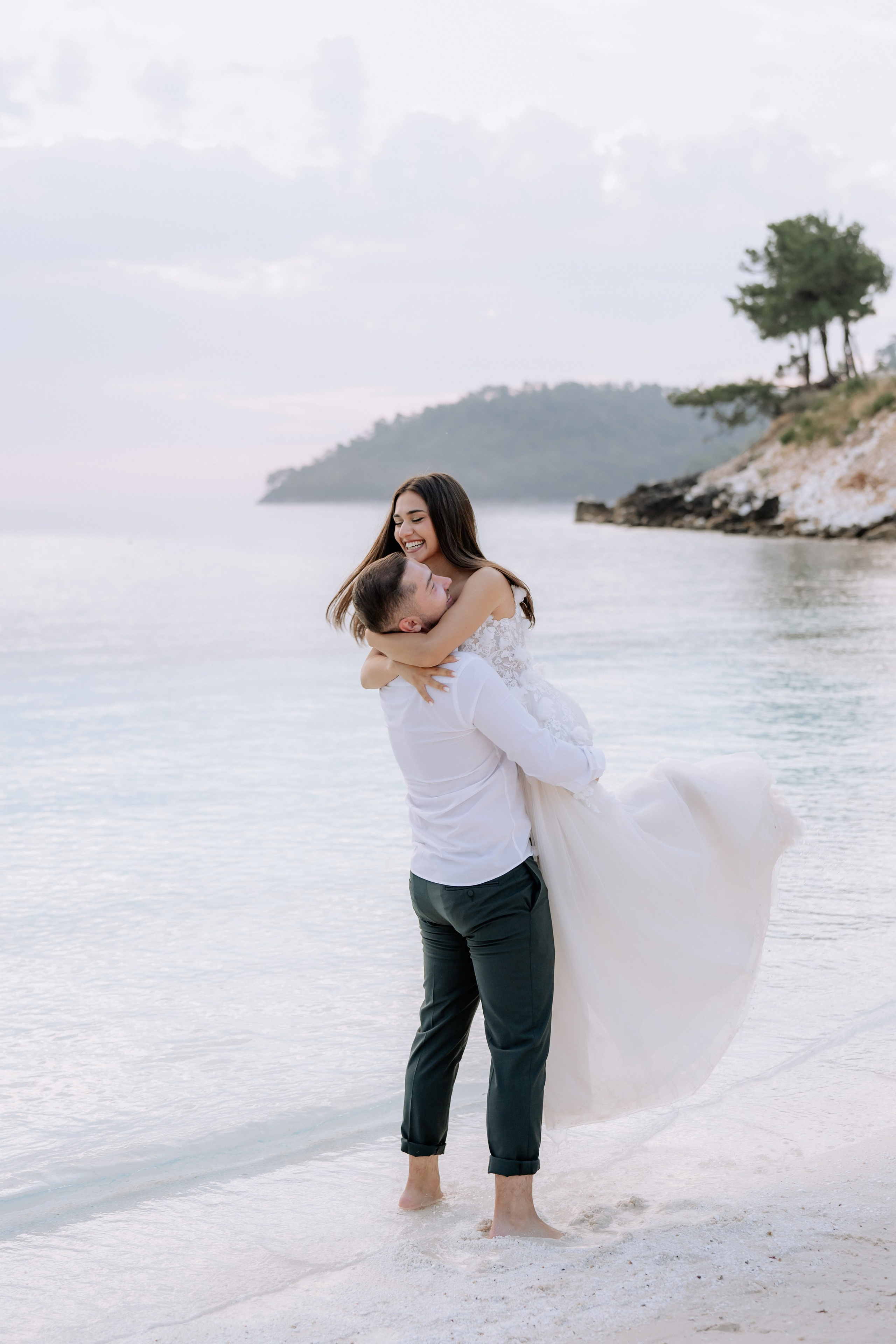 Nunta la Hotel Capitol Iasi. Proud Vision Weddings | Wedding Photography & Film — Servicii profesionale Foto Video Nunta Iasi