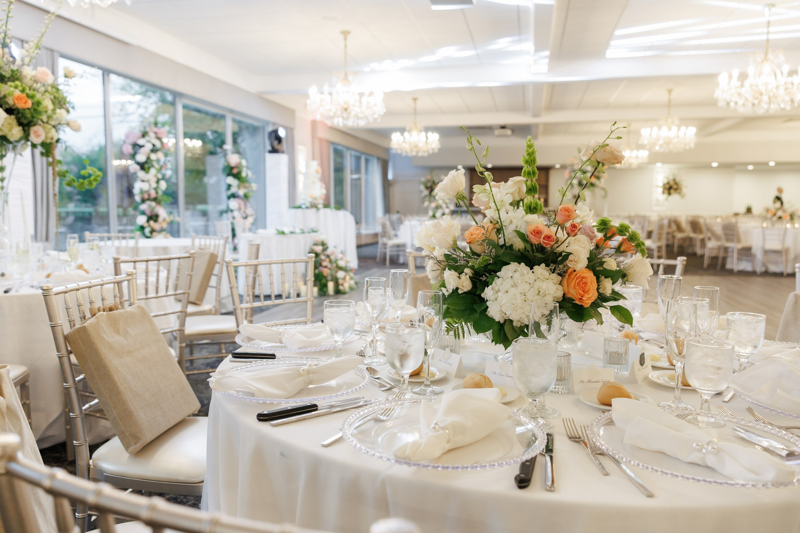 Jewel and Geovany. Wedding Photo & Video