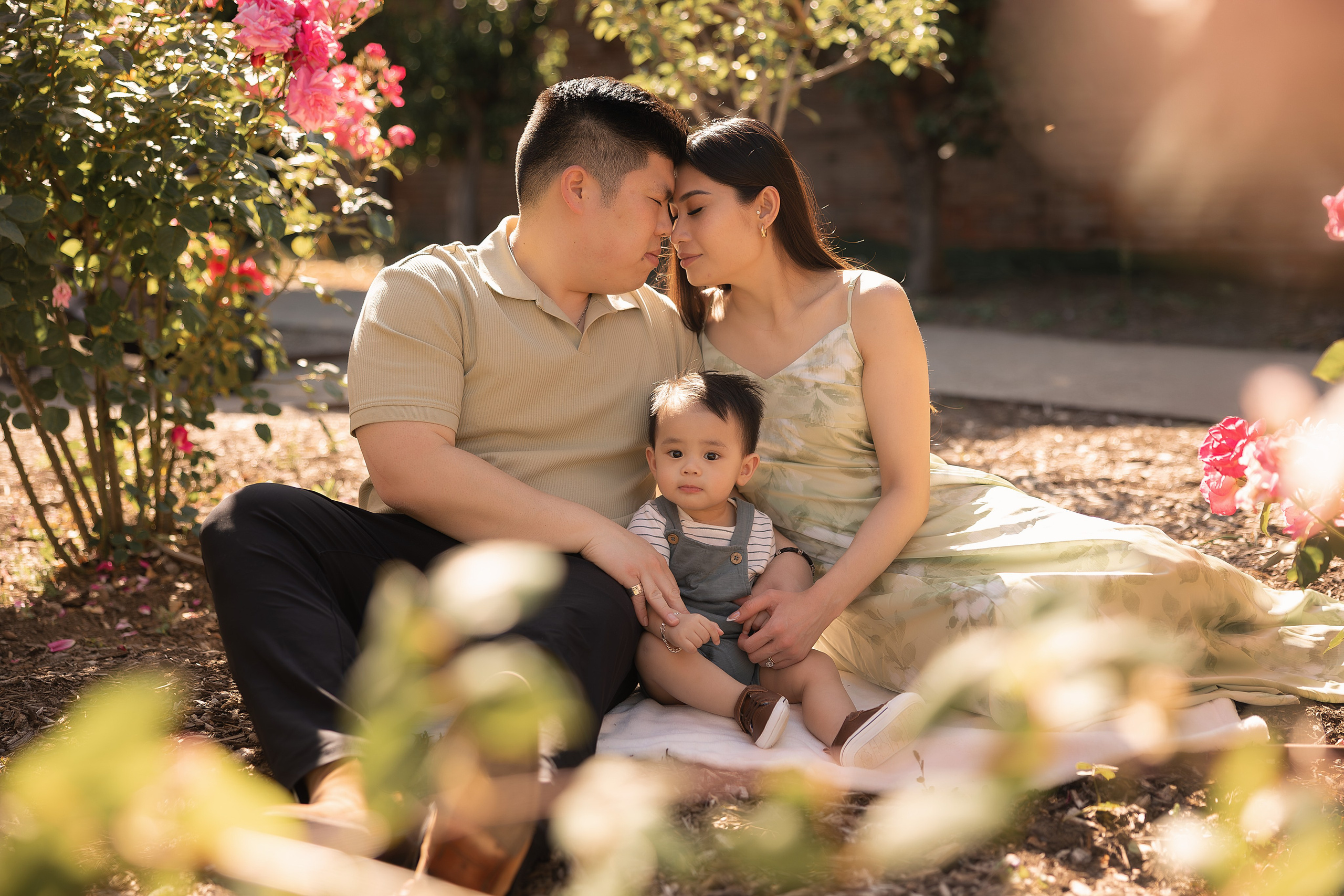 FAMILY & MATERNITY PHOTOGRAPHY. Couples & Families photographer in Bay Area, San Jose, California