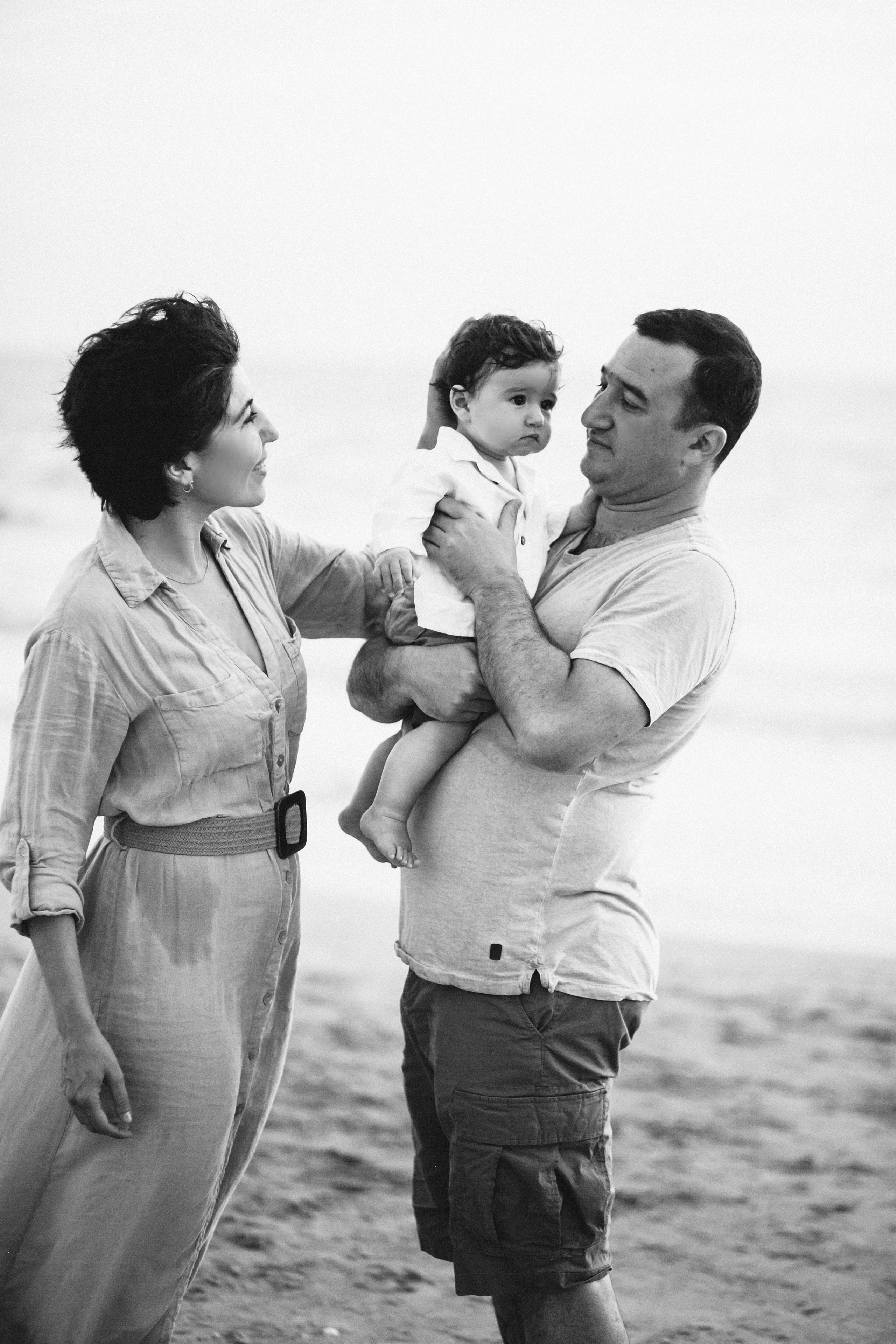 Studentim beach / Eithan 9 month. Family photographer in Israel