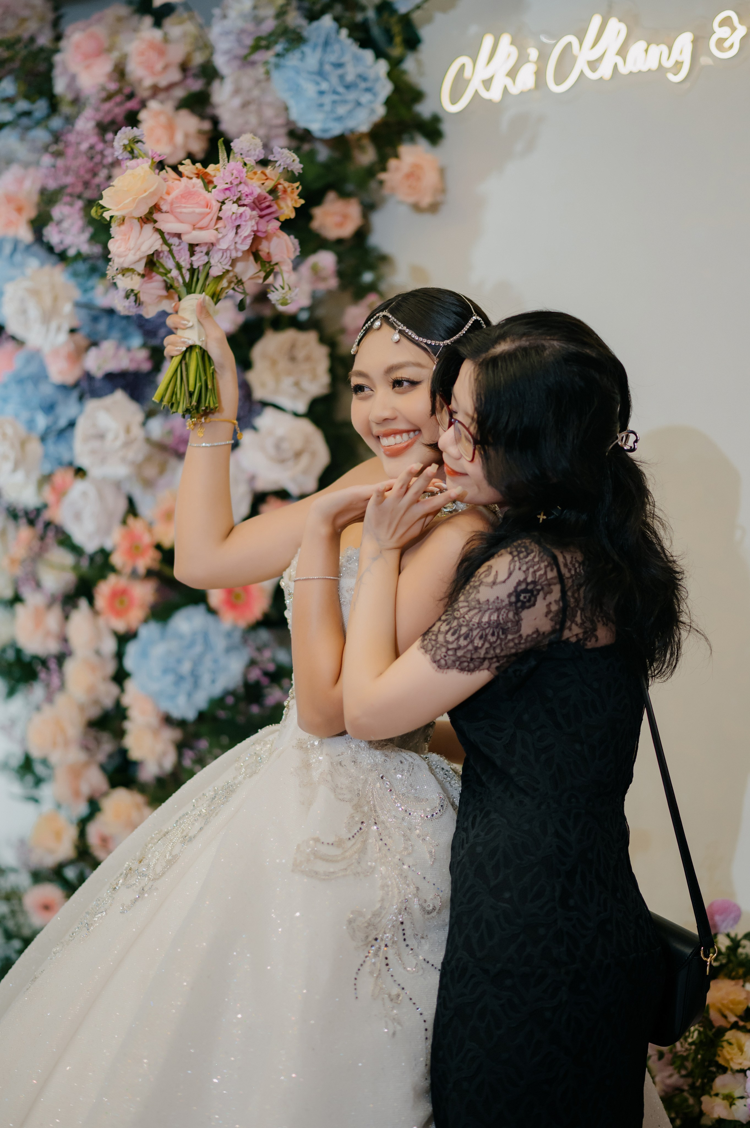 KHANG & QUYEN / Lavela Hotel. Saigon Wedding Present | Art Beyond Moments