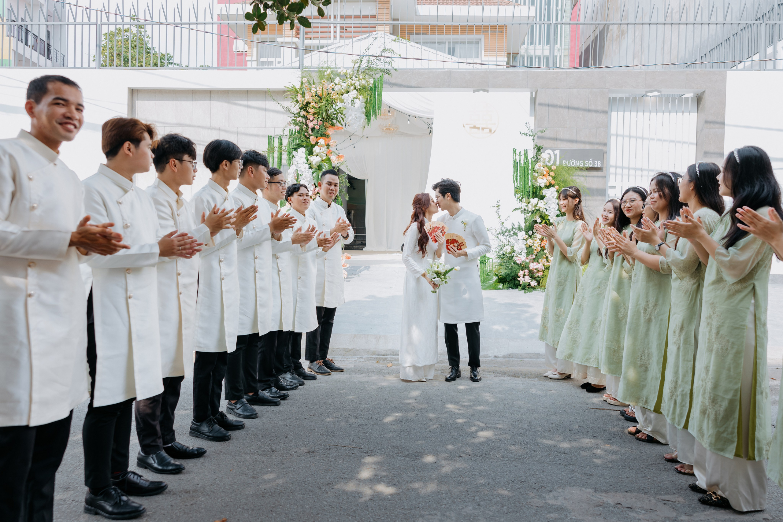 TRINH & MINH / Engagement 11.10.2024. Nhiếp ảnh gia đám cưới hàng đầu tại Thành Phố Hồ Chí Minh