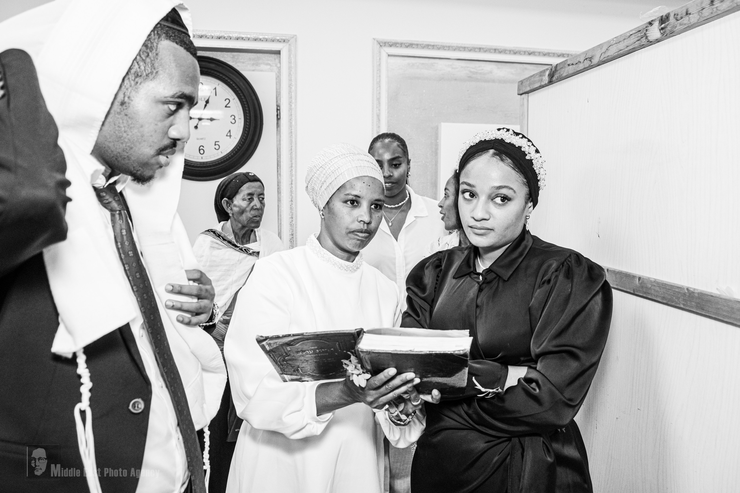 ‏ברית מילה. Middle East Photo Agency — Photography & Event Magnets — סוכנות צילום והדפסת מגנטים לאירועים