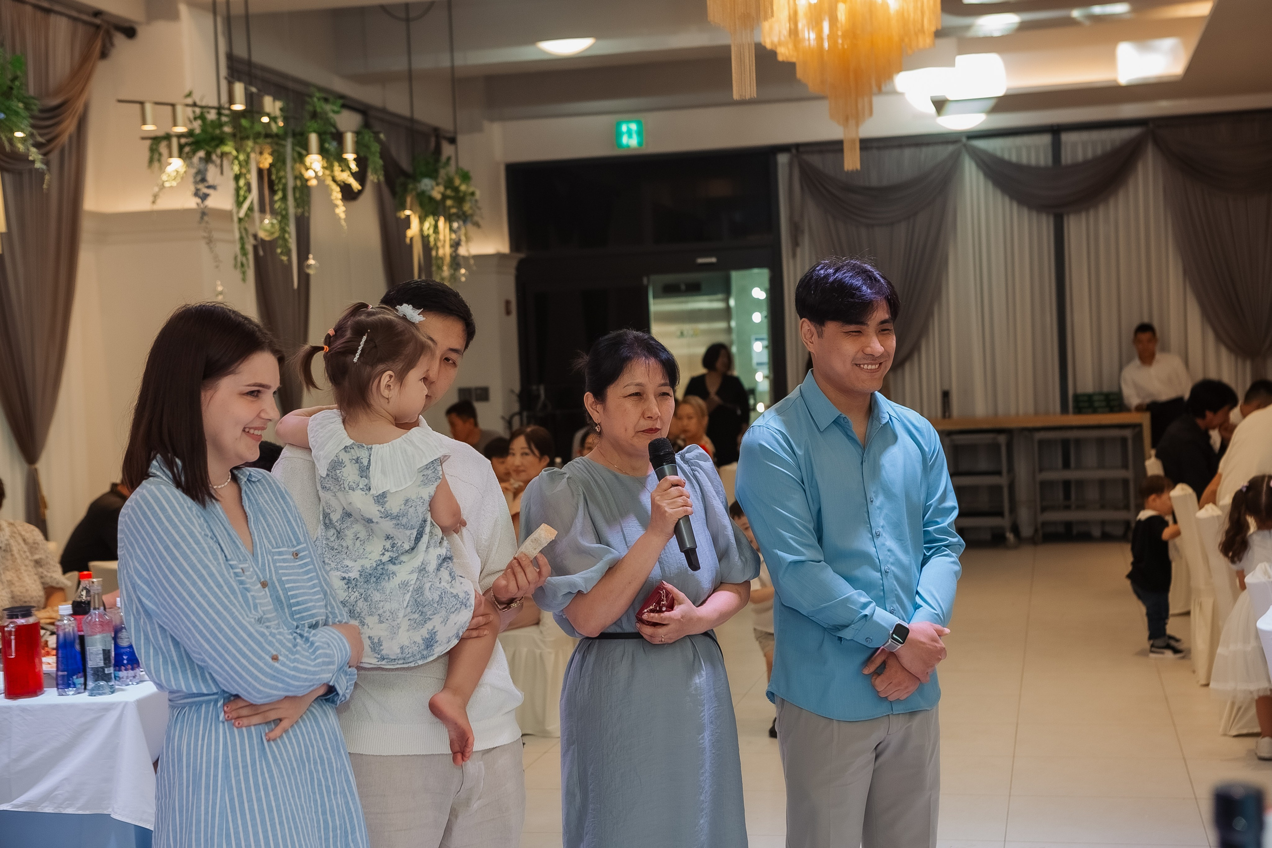 Тео дома и в ресторане. Фотограф беременности, ньюборн и годовасиков в Корее Жанна Хан