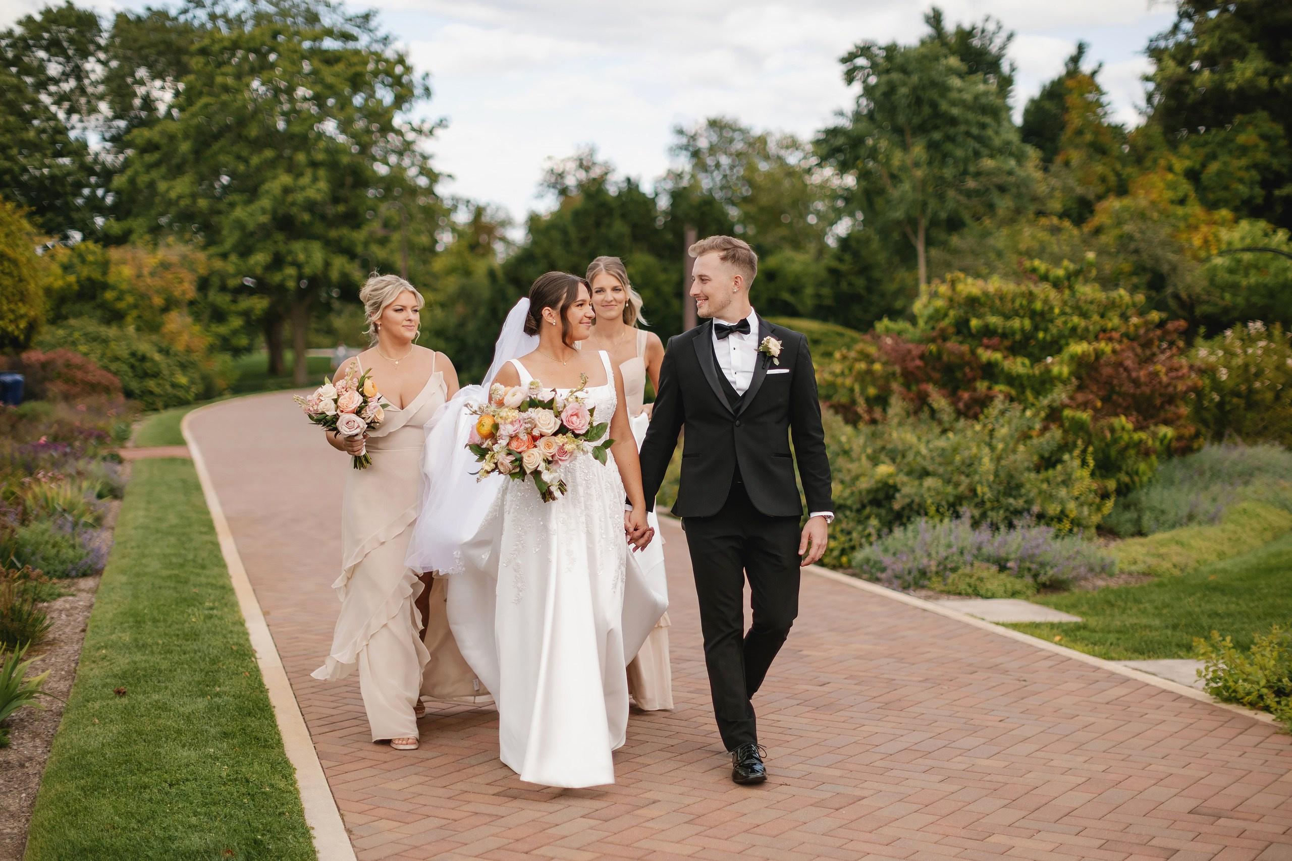 09.06.2025 Wedding. Wedding family event photographer in Chicago Nick Yushevich