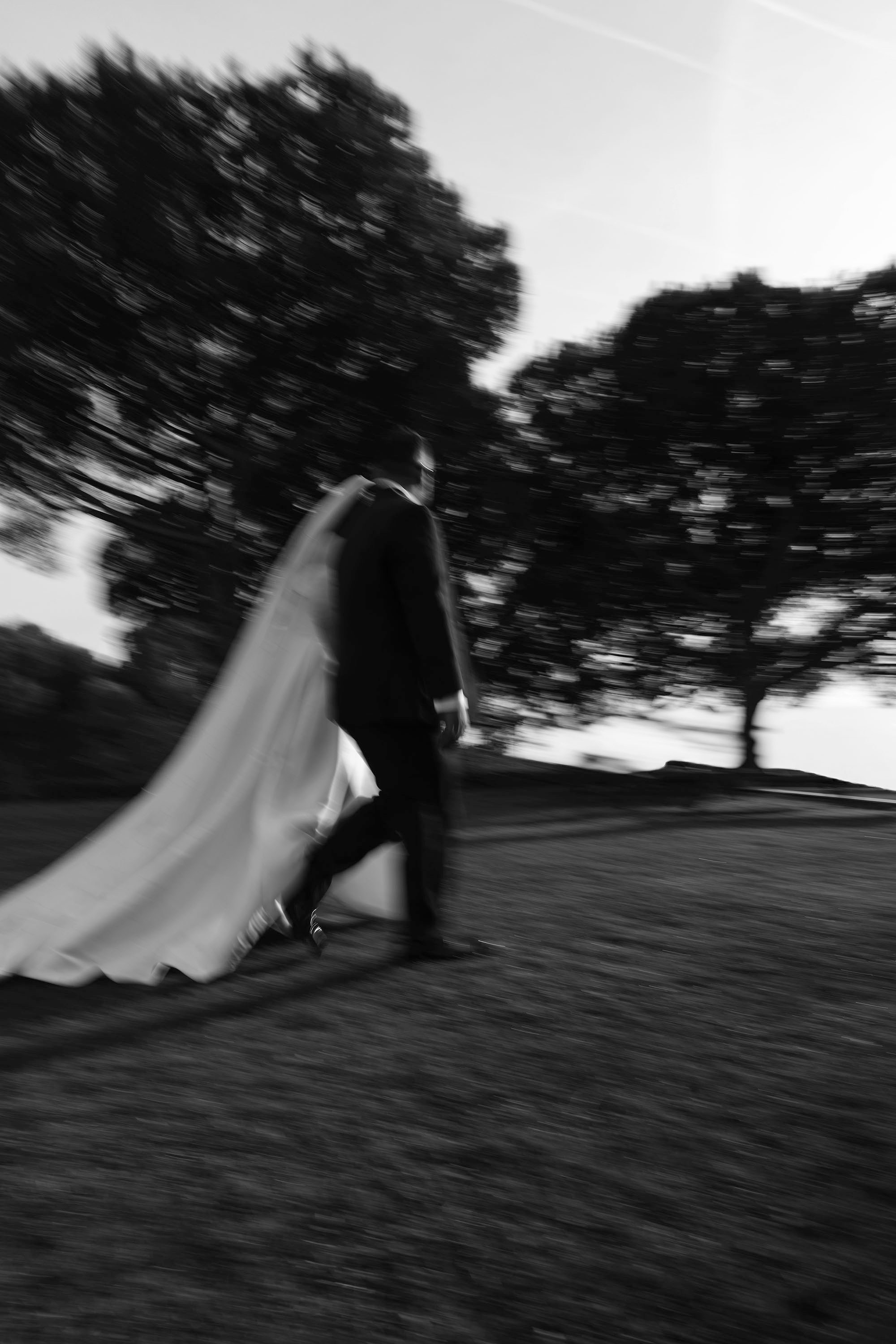 Donielle and Edwin. Fotógrafos de bodas de destino y creadores de contenido con base en España