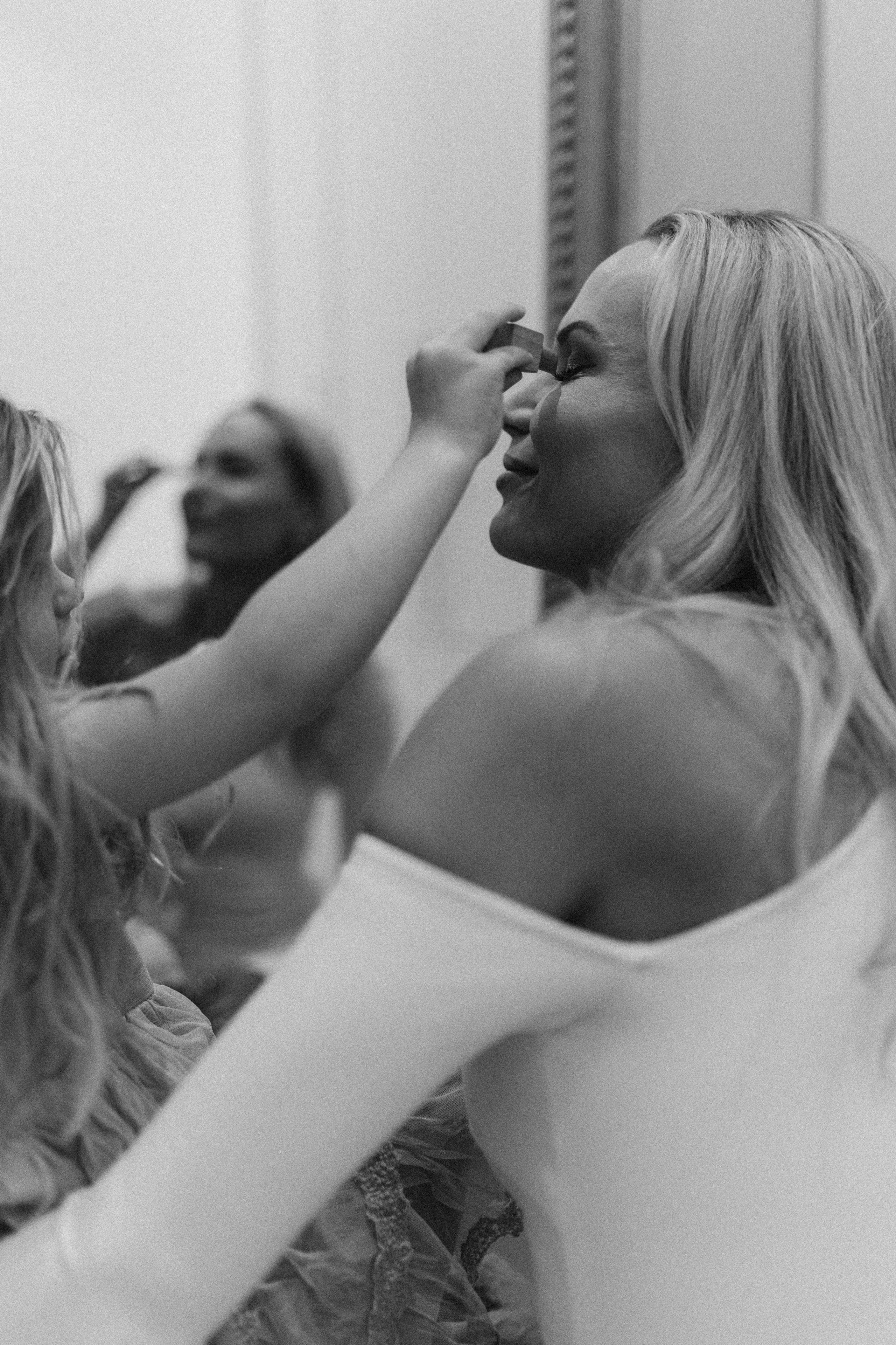 L&H. Wedding and potrait photographer in Helsinki Vickan O