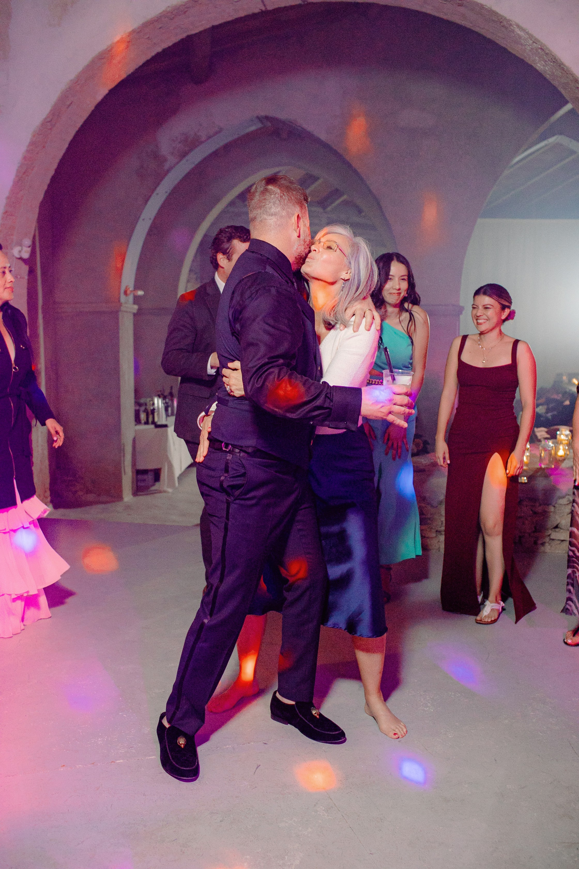 Tuscany Castello di Montegufoni wedding. Iurkovski PHOTOGRAPHY in Europe. Luxury destination weddings and events