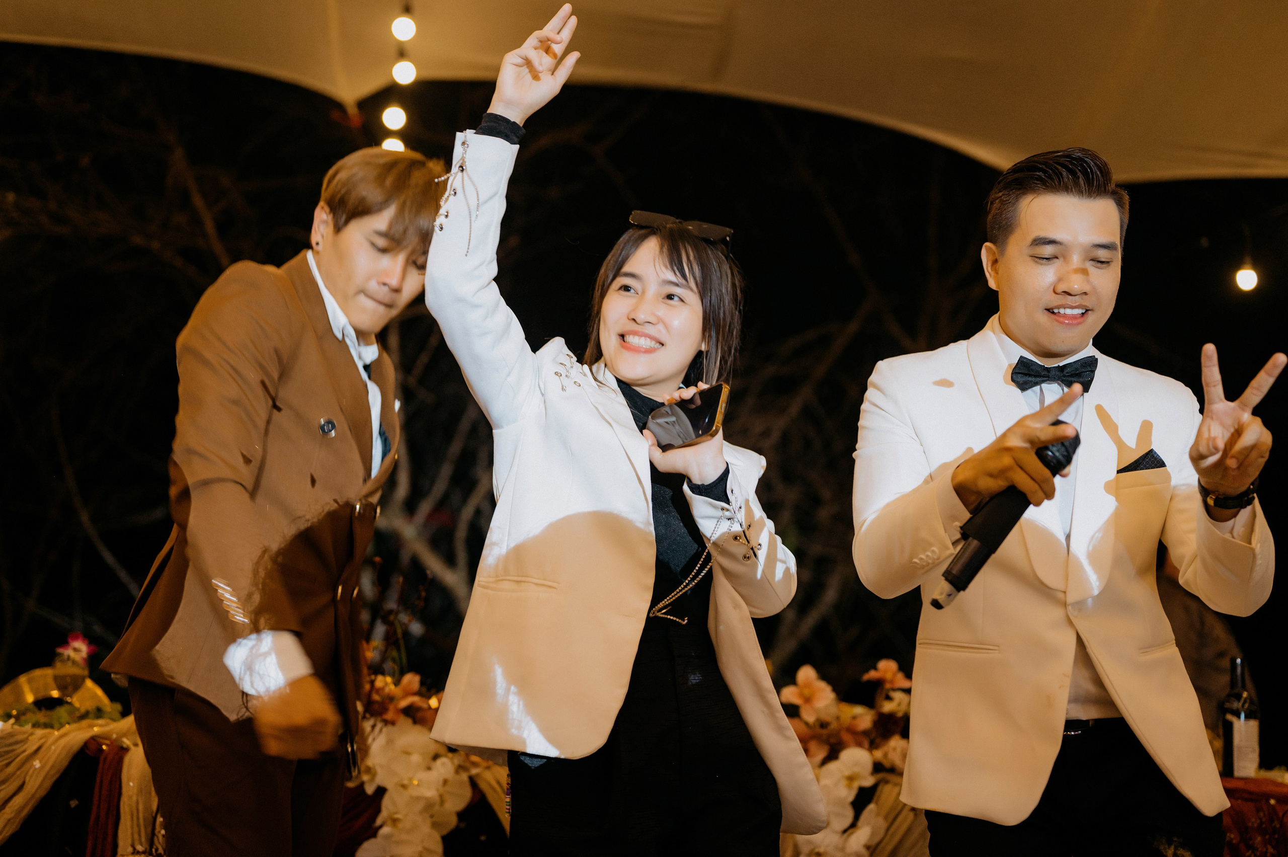 JESSE & MIMI / Destination wedding. Nhiếp ảnh gia đám cưới hàng đầu tại Thành Phố Hồ Chí Minh