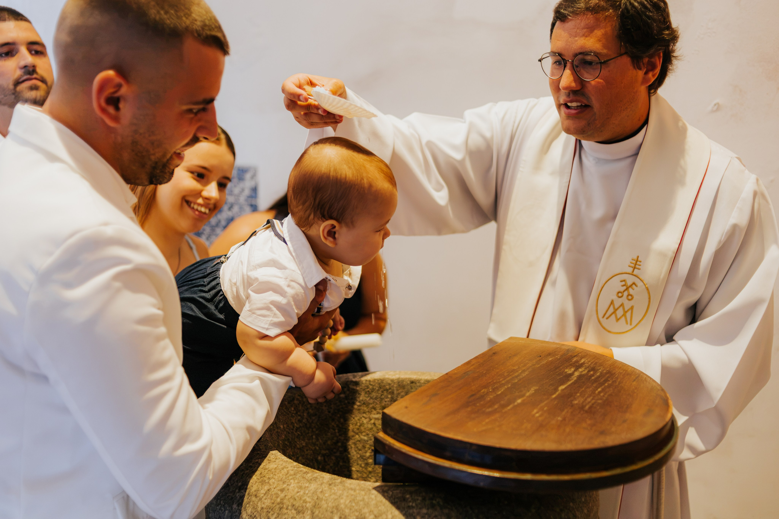 Batizado Santiago. Blendo Philipe | Wedding & Portrait Photographer in Porto