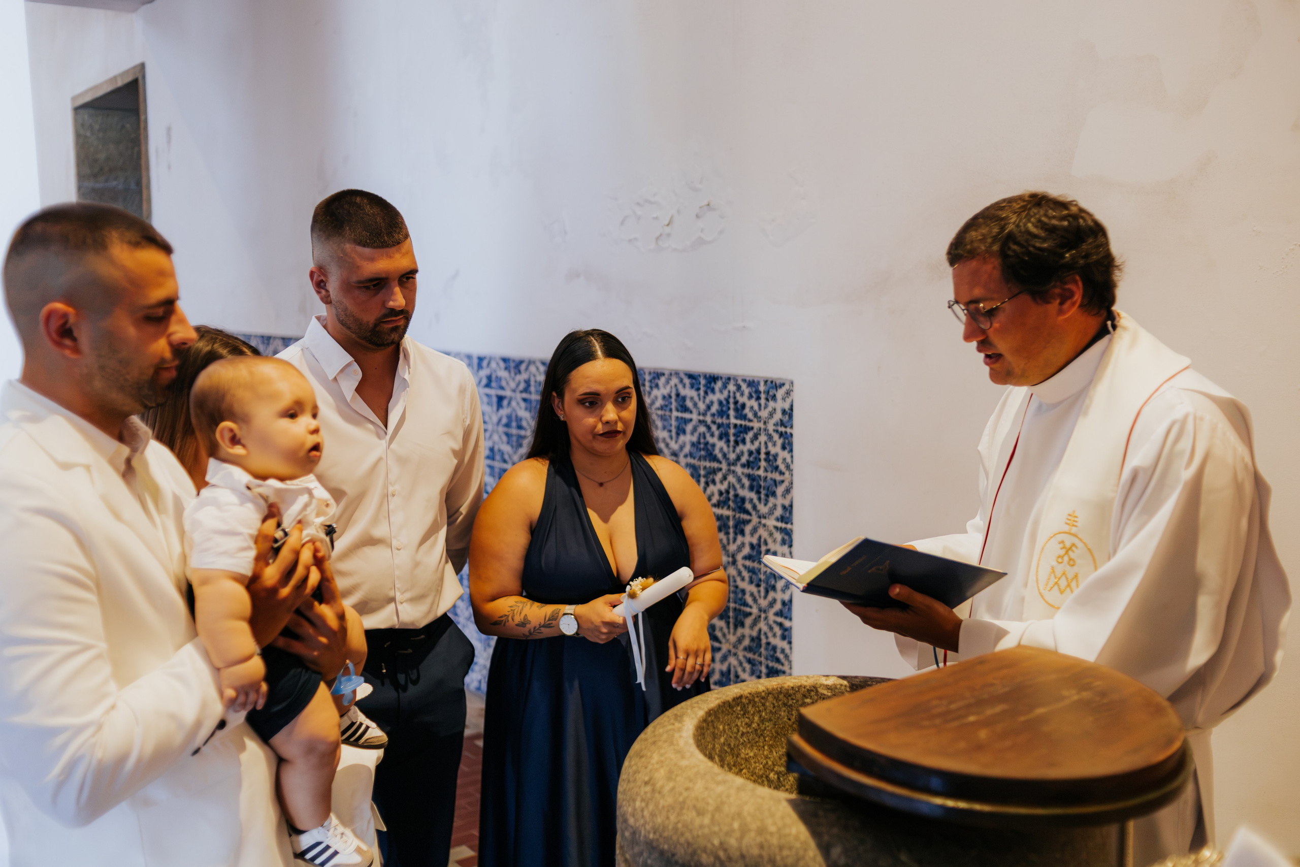 Batizado Santiago. Blendo Philipe | Wedding & Portrait Photographer in Porto