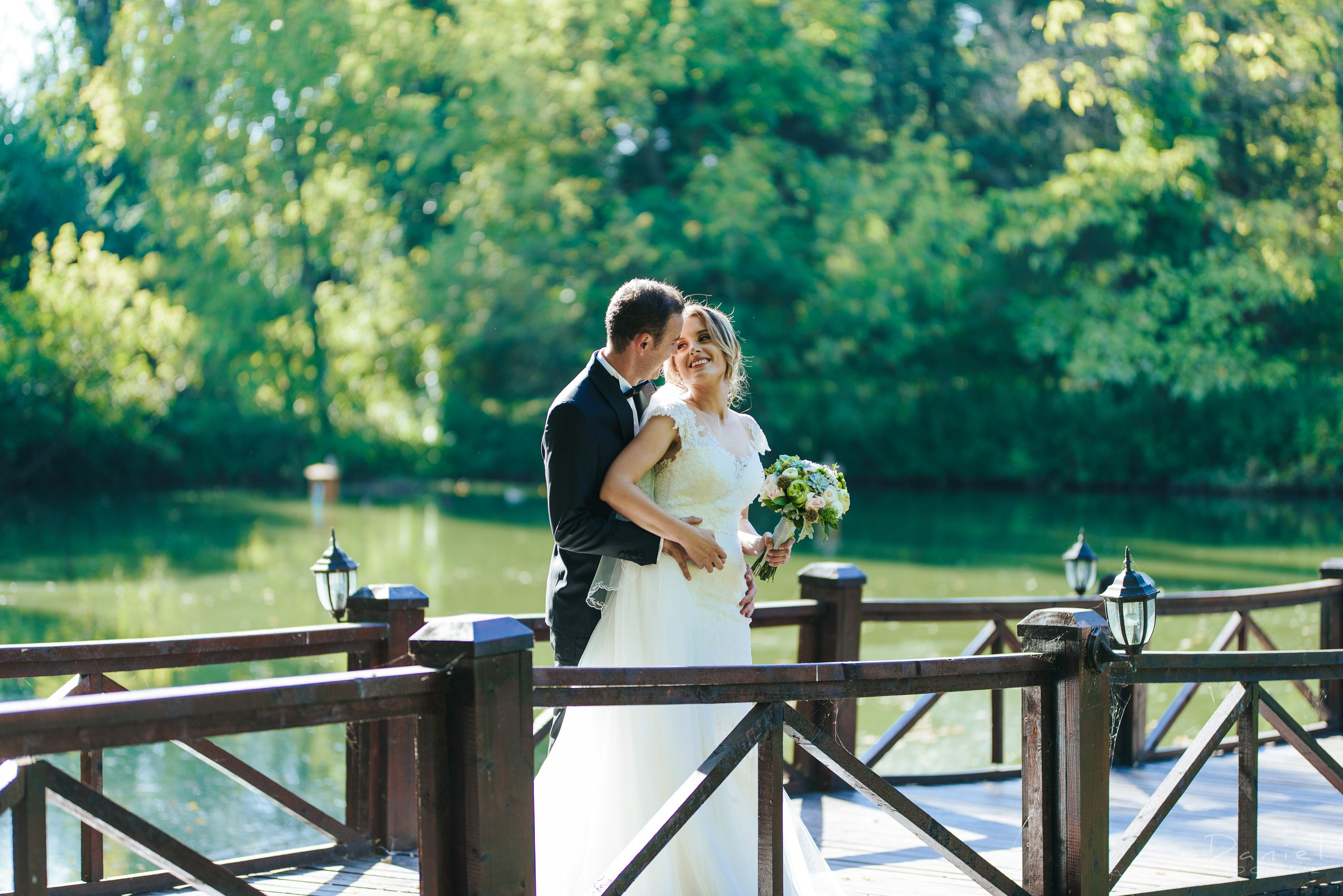 Daniel Cioc - Fotograf profesionist în București, specializat în evenimente, nunta, botez, corporate, portret și boudoir