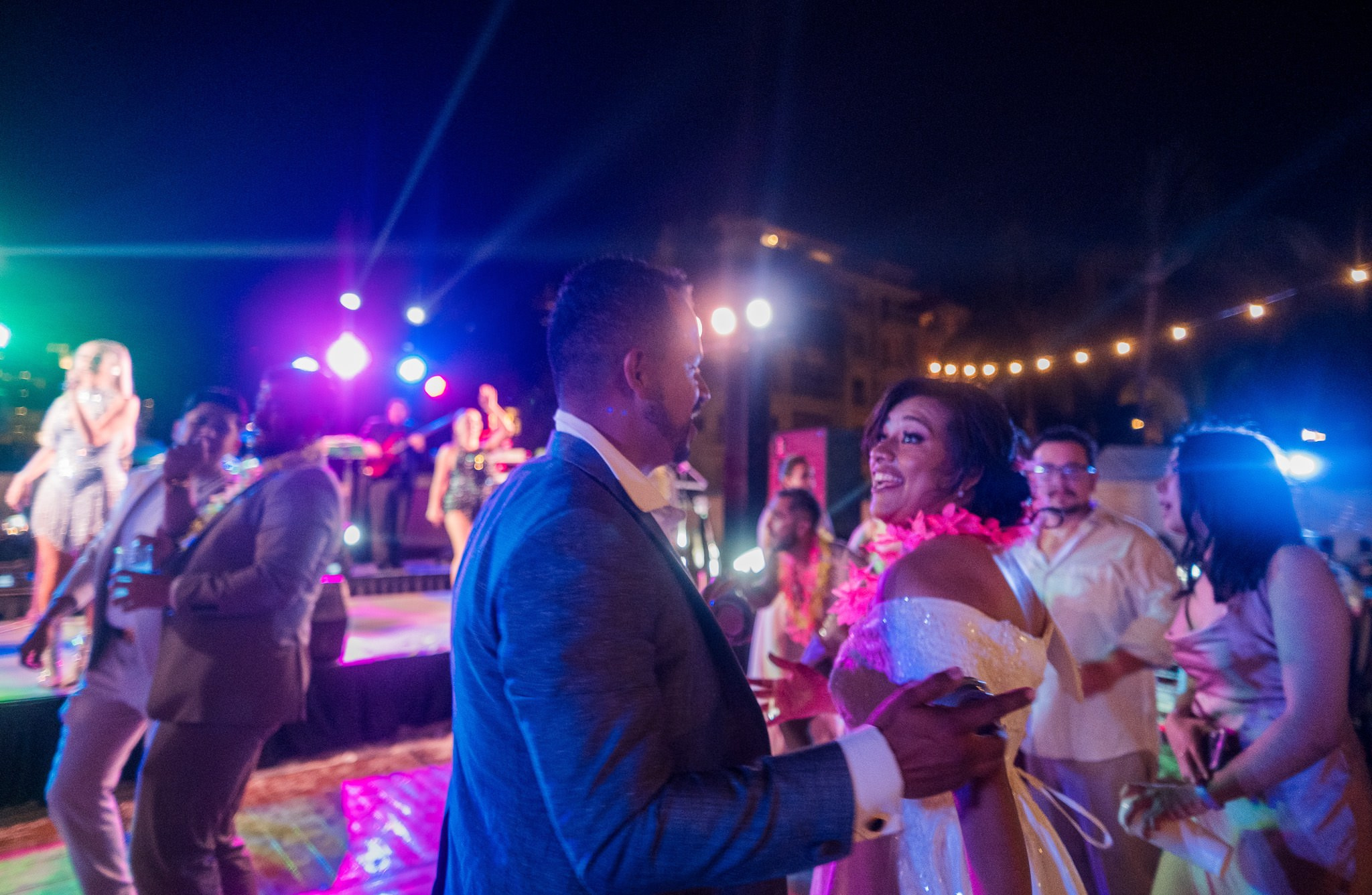 Lupita y Abel / Puerto Vallarta. Wedding and family photographer in Mexico City