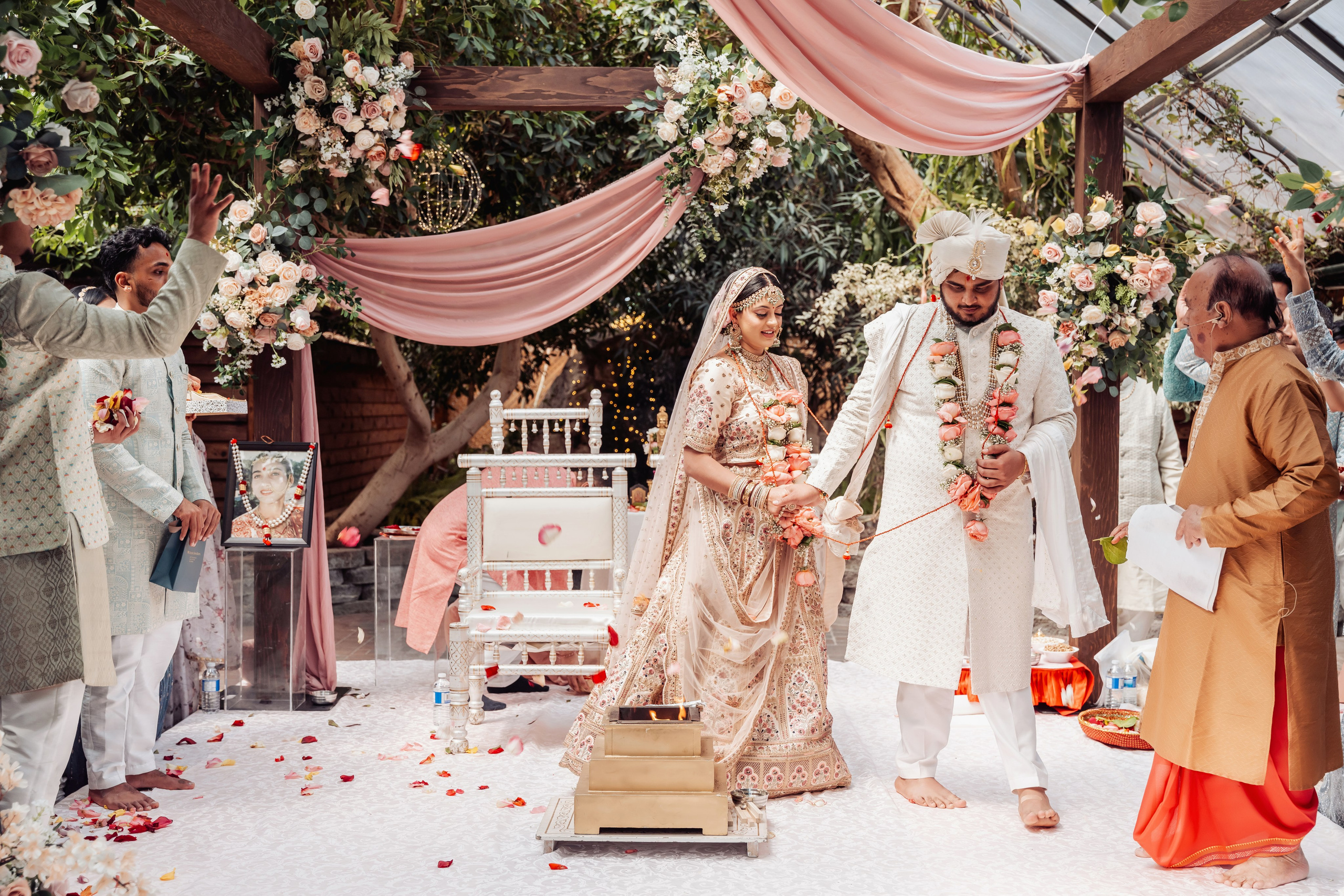 Darshil & Shailja. Wedding Photographer & Cinematographer studios