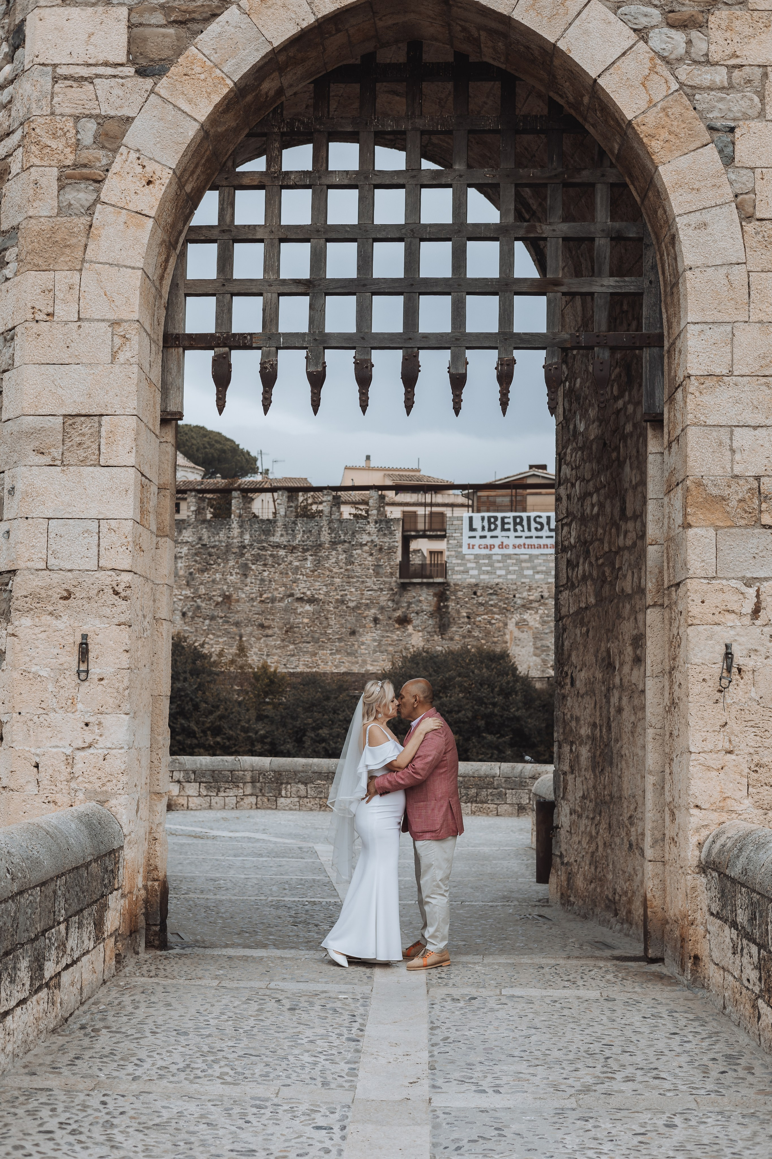 Albina+Kevin, 07.10.2024, Besalú. Fotógrafa de bodas en Cataluña