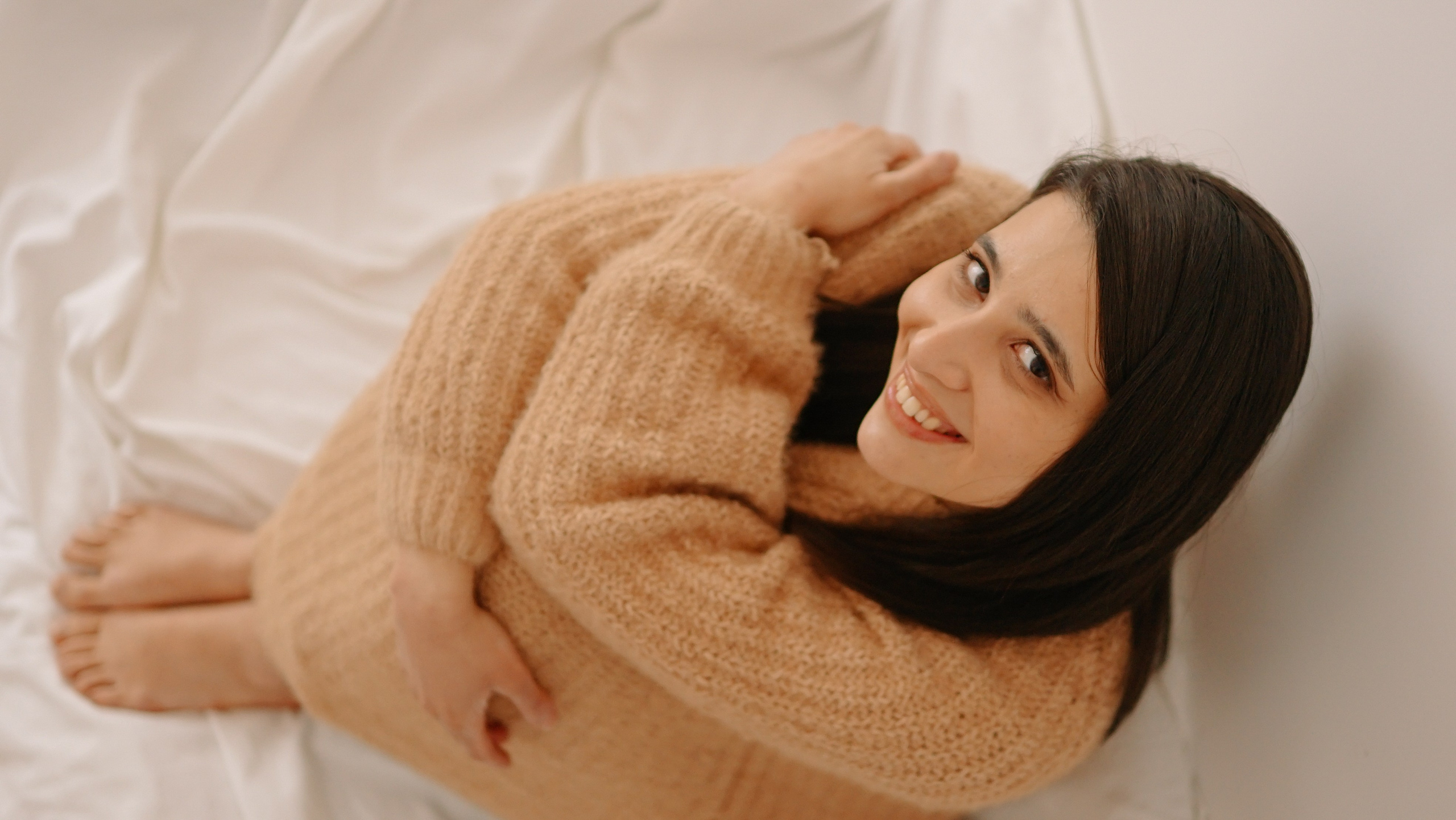 Fotografie de Portret Brașov | Artist Mădălina Beda. Madalina Beda- Artist vizual, fotograf, doula la nastere, consultant babywearing Brasov si in toata tara