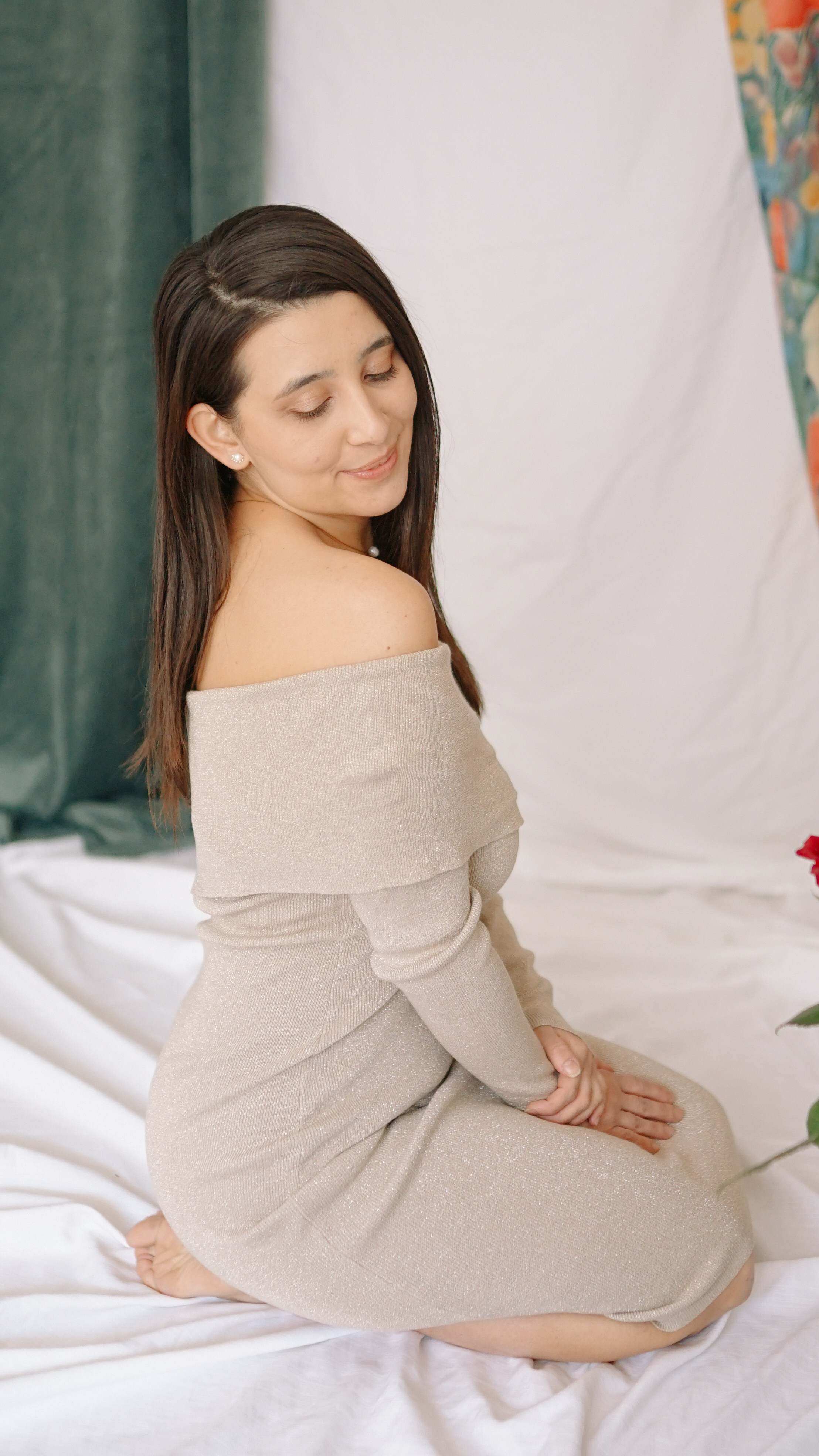 Fotografie de Portret Brașov | Artist Mădălina Beda. Madalina Beda- Artist vizual, fotograf, doula la nastere, consultant babywearing Brasov si in toata tara