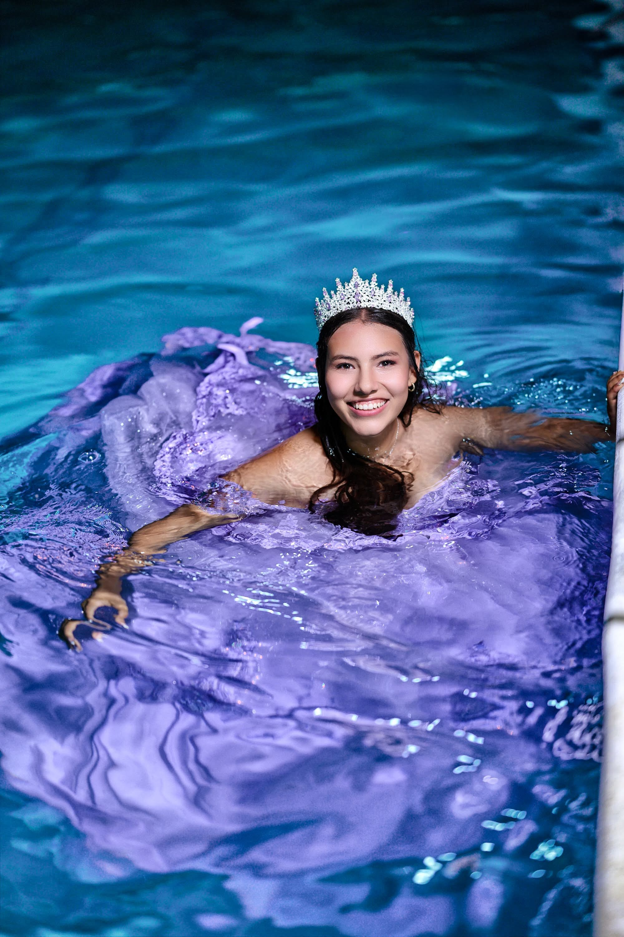 Mis 15 | Sesiones de Fotografía Modernas. Wedding Photography & Videography by ZZ Hendrick | Capturing Your Love Story in Colombia & USA