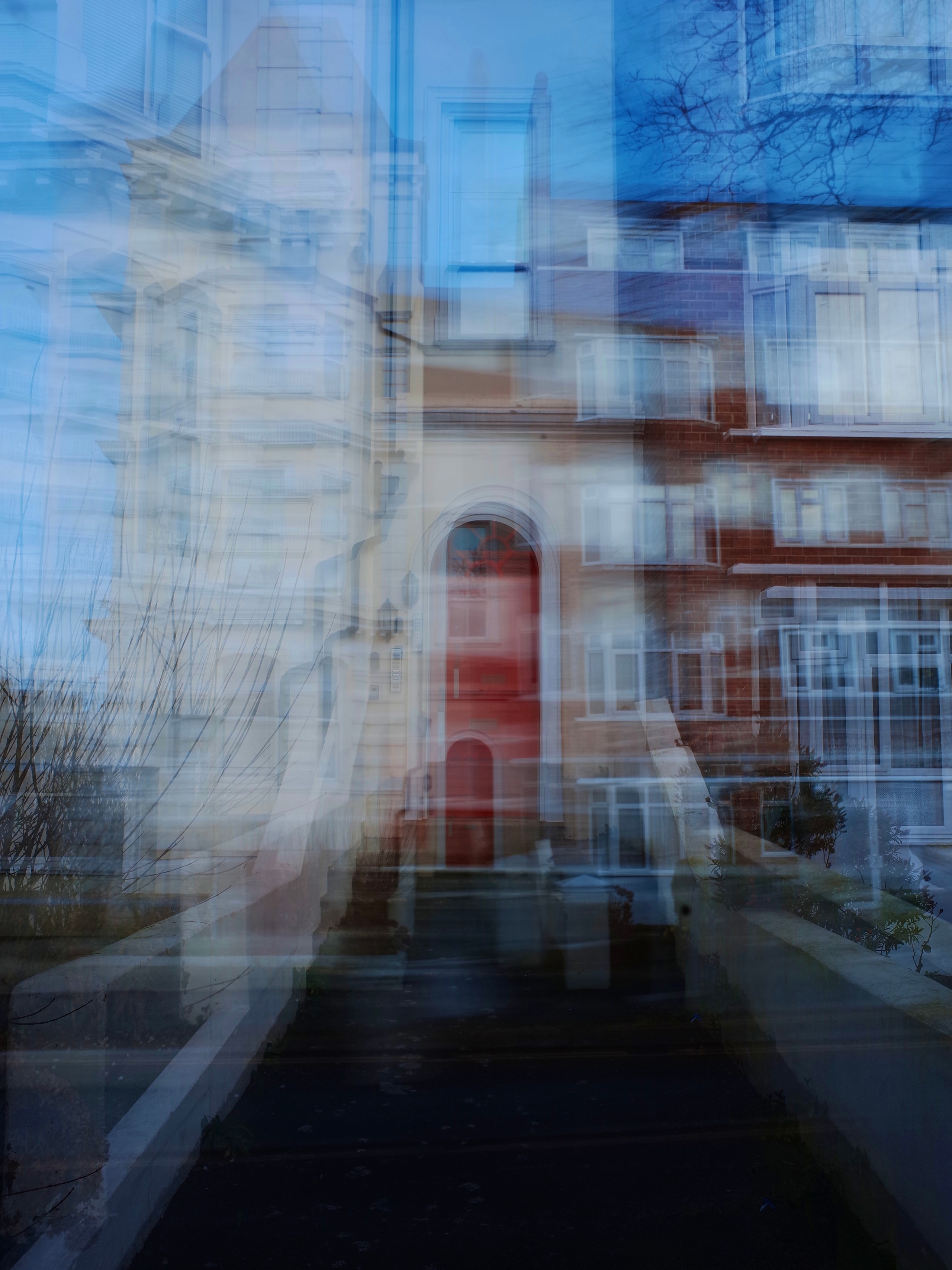 Victoria Dini. Art photography in London / Folkestone, UK