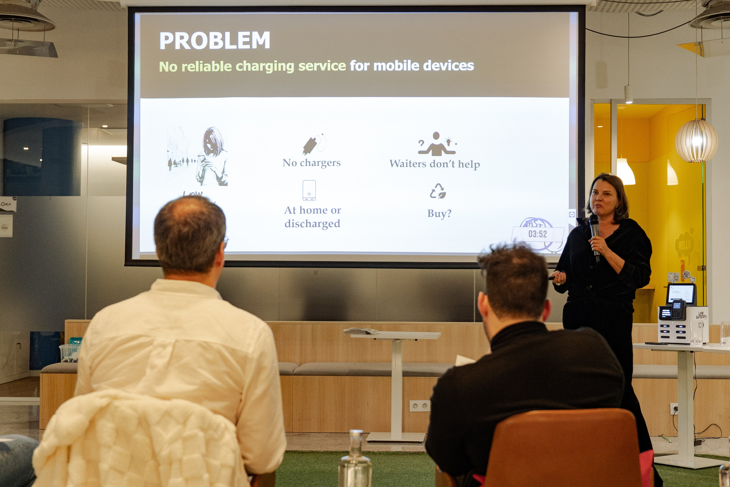 Idea Space: Pitch Day. Lisbon Event Photographer