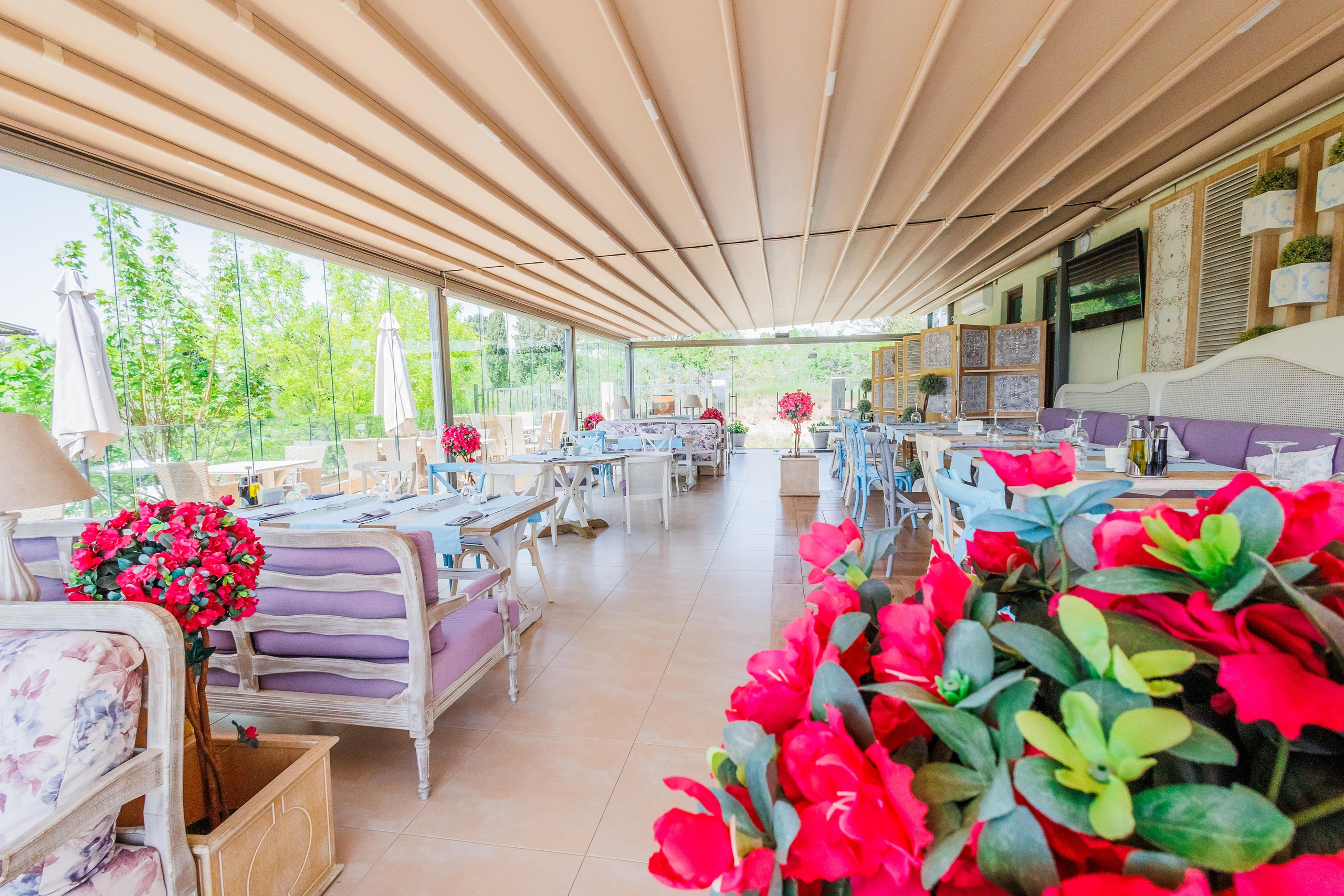 St. Panteleimon Beach Hotel. Фотограф Ирина Йотова