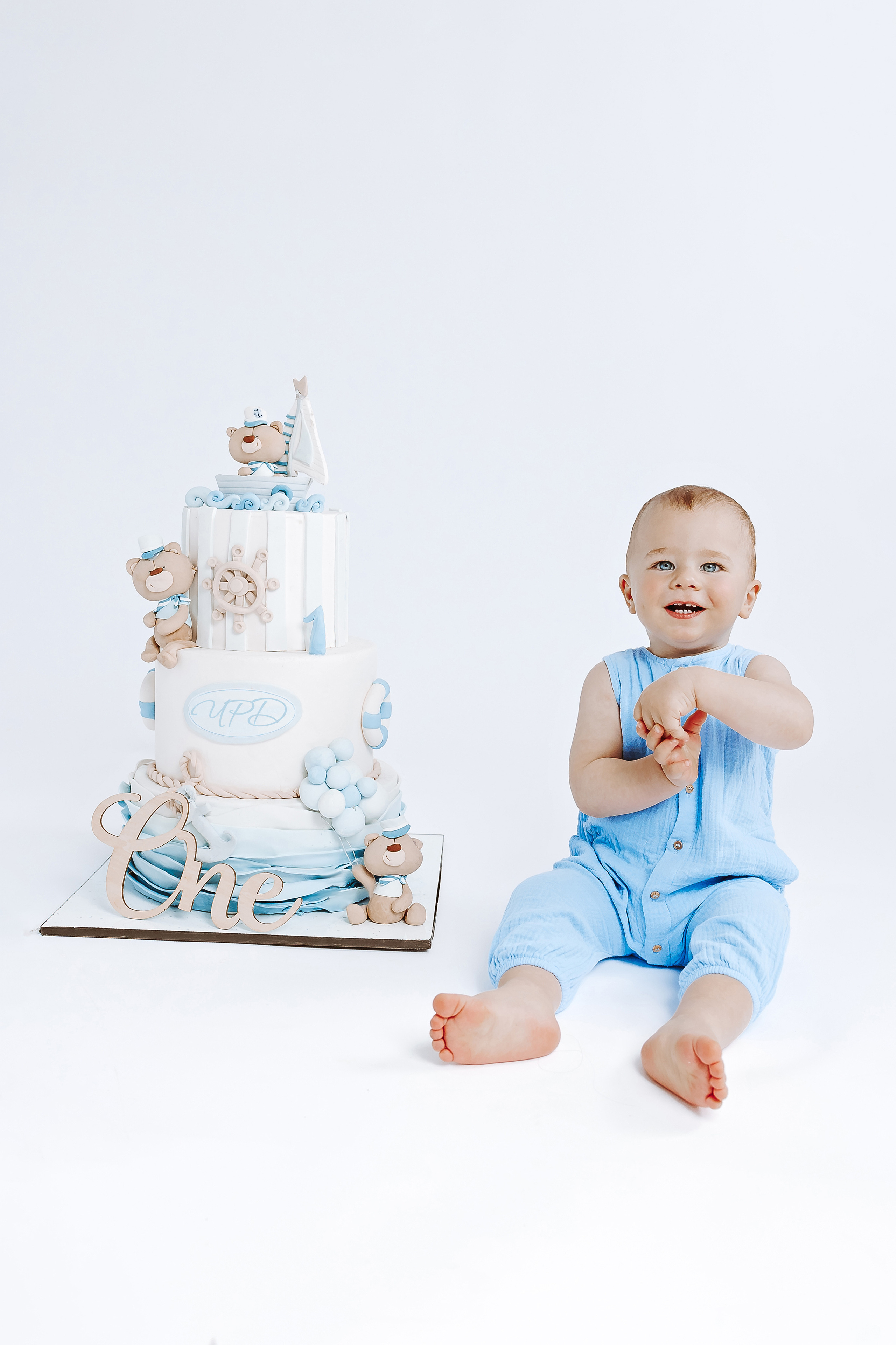 Фотосесия за първа годинка. Фотограф Ирина Йотова