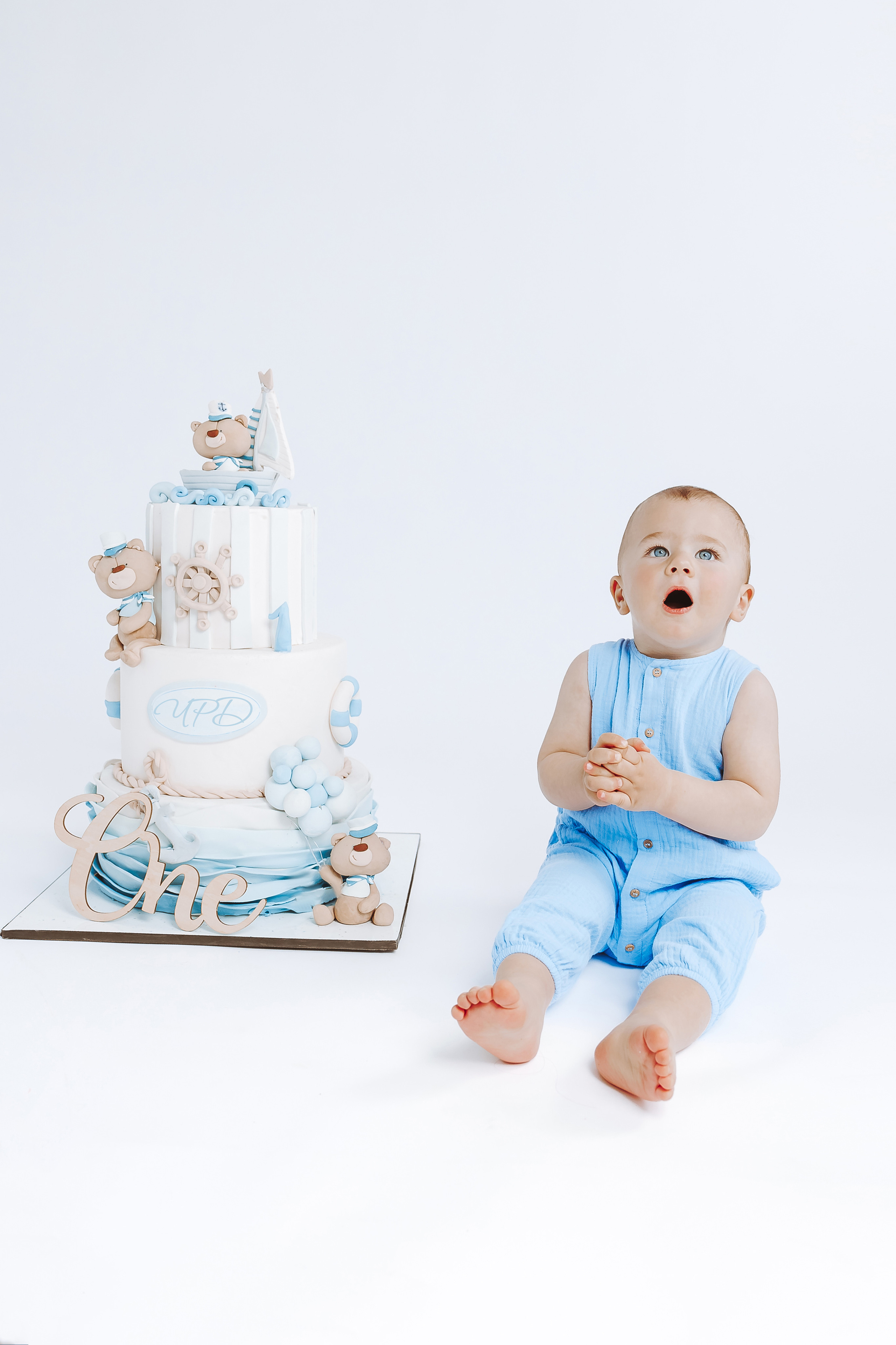 Фотосесия за първа годинка. Фотограф Ирина Йотова