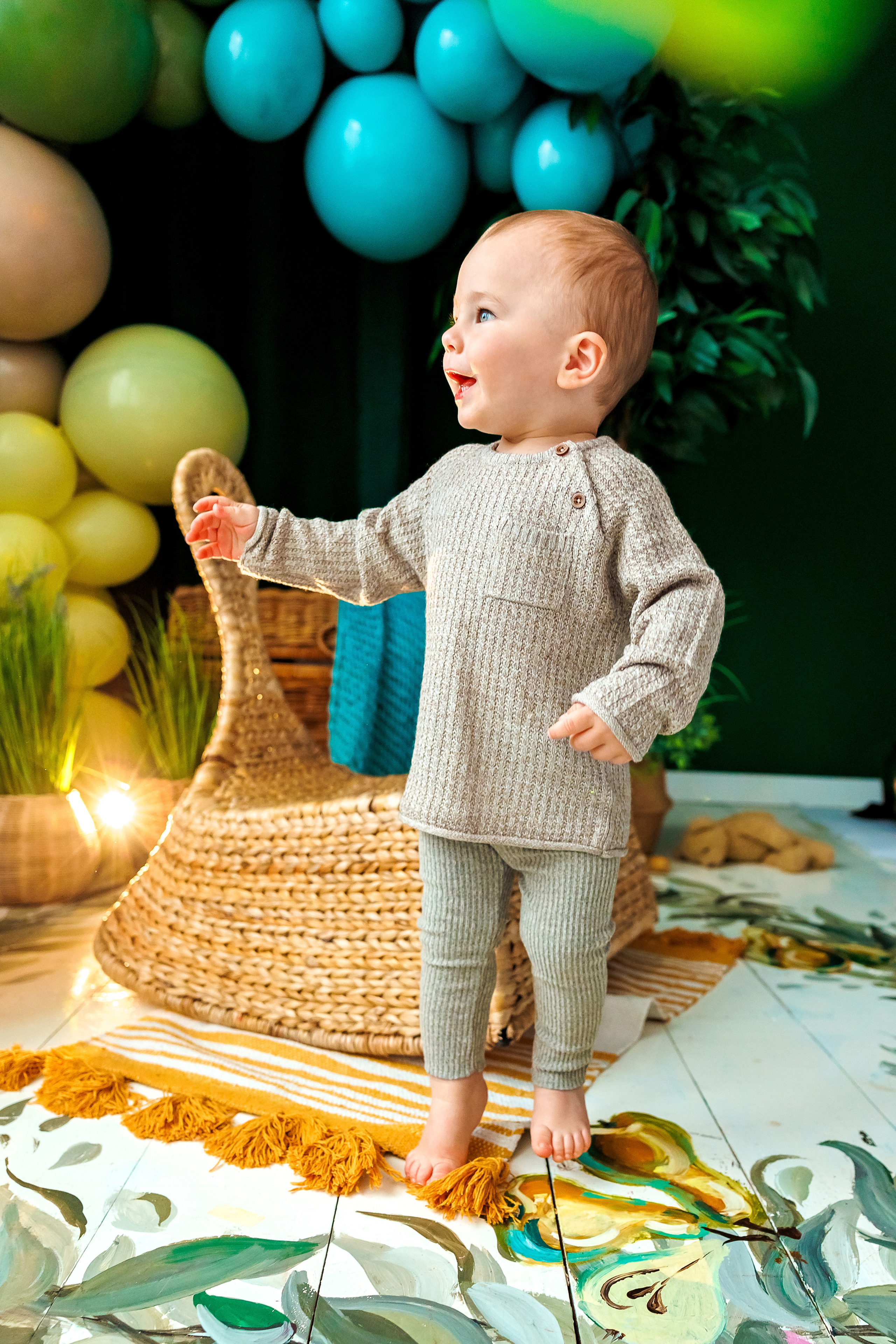 Фотосесия за първа годинка. Фотограф Ирина Йотова