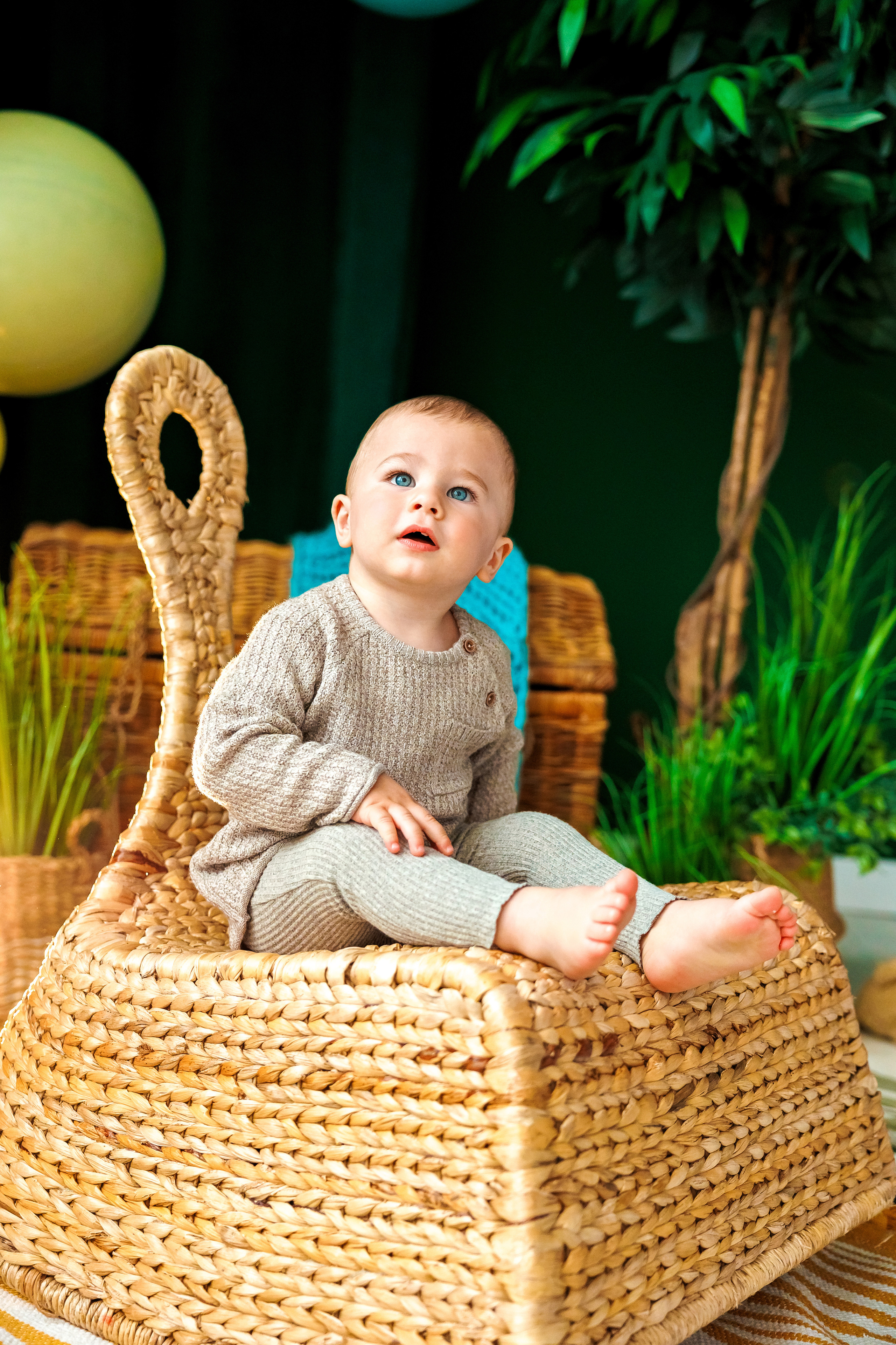 Фотосесия за първа годинка. Фотограф Ирина Йотова