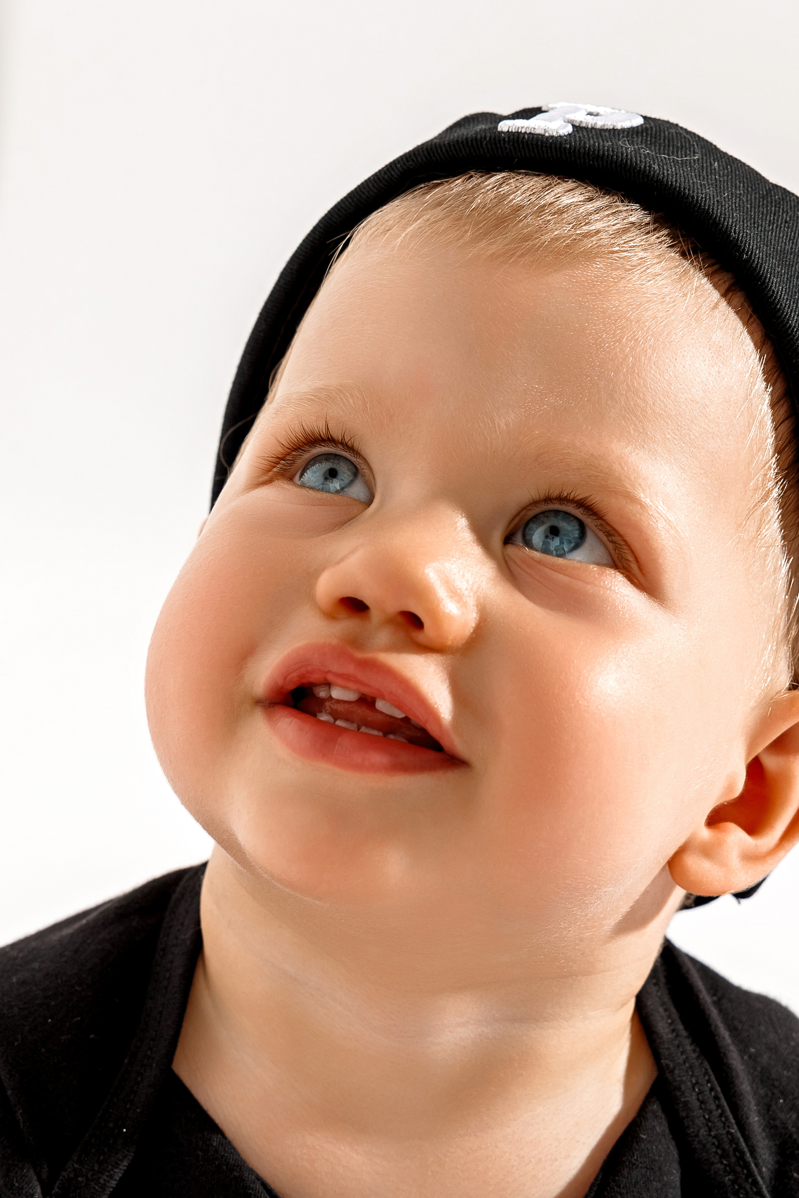 Честита Първа Свещичка. Фотограф Ирина Йотова