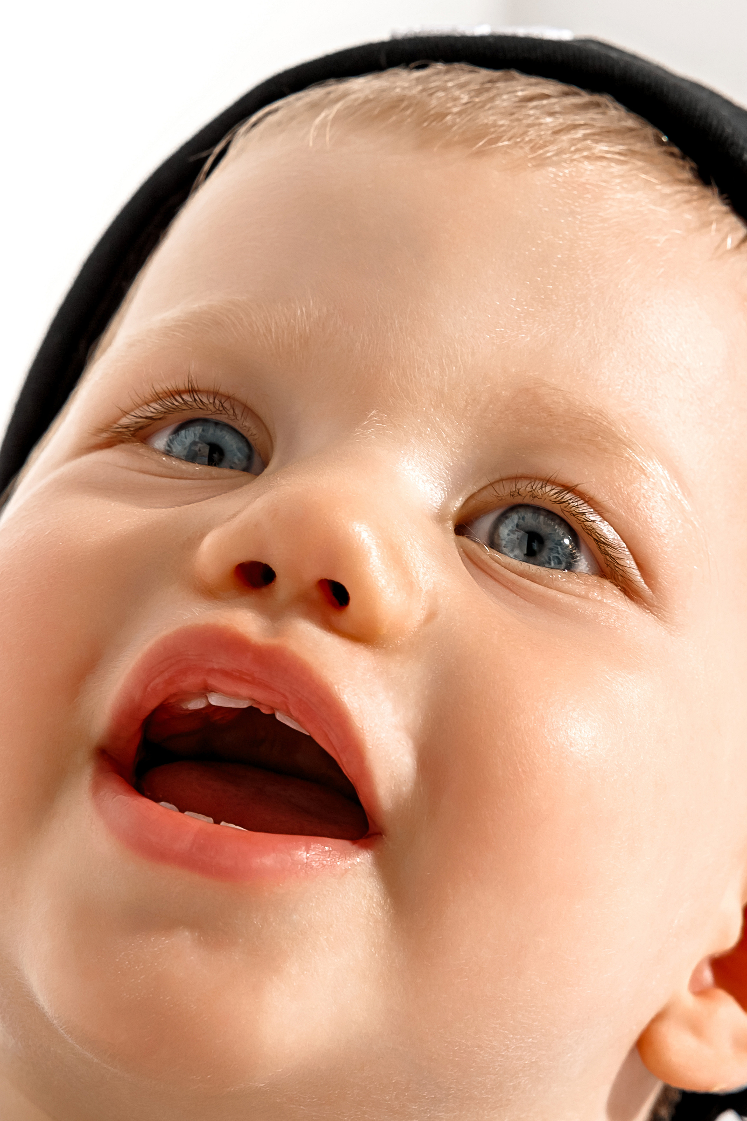 Честита Първа Свещичка. Фотограф Ирина Йотова