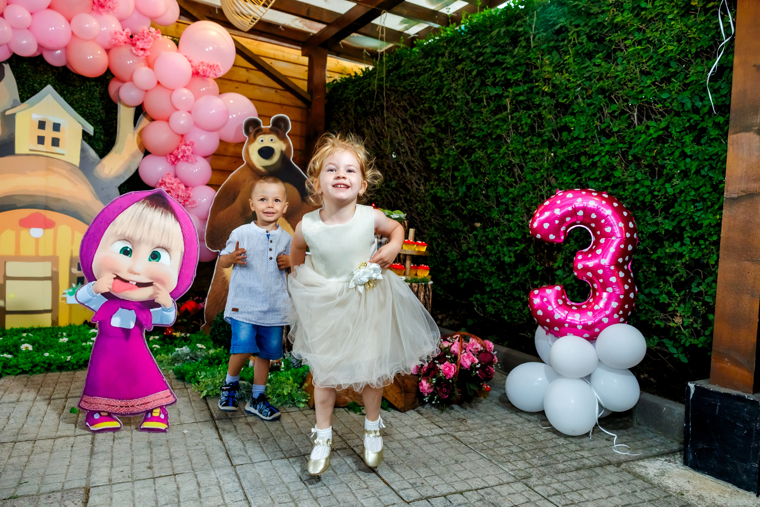 Честит Рожден Ден!. Фотограф Ирина Йотова