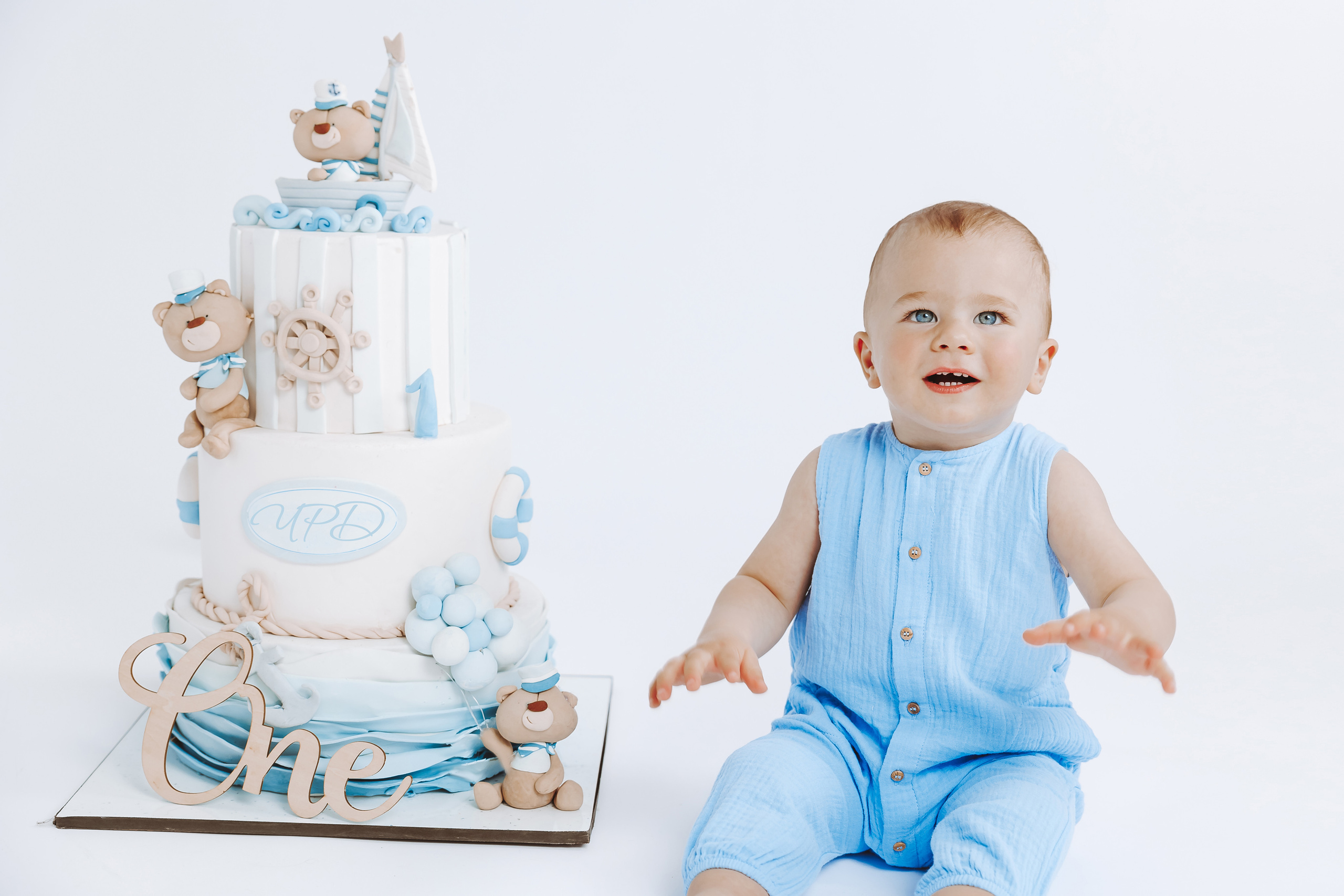 Фотосесия за първа годинка. Фотограф Ирина Йотова