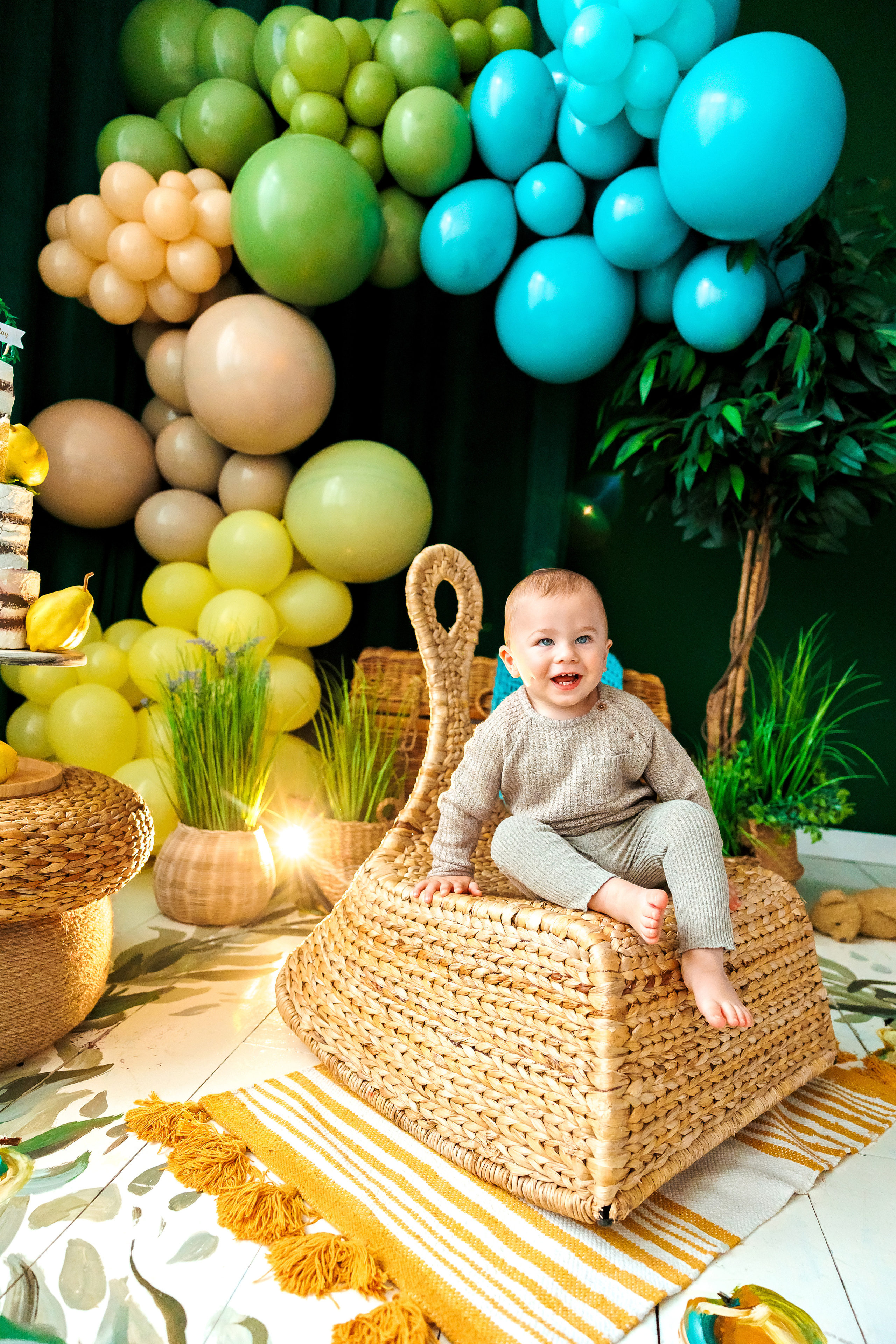 Фотосесия за първа годинка. Фотограф Ирина Йотова