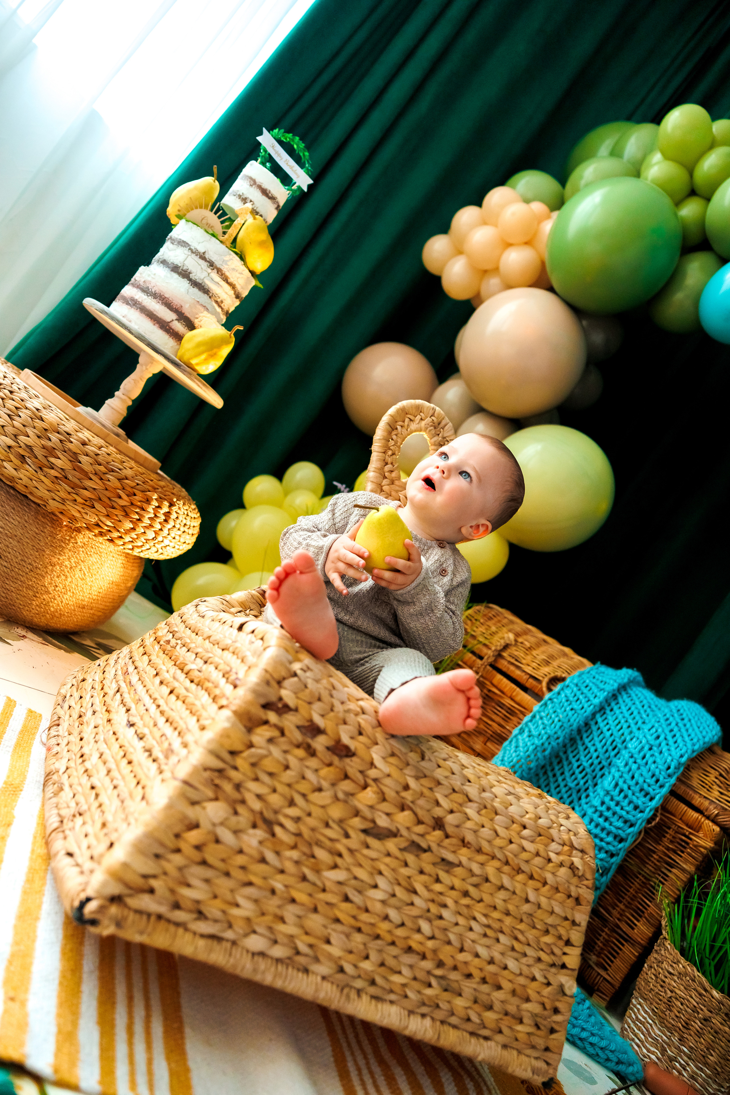 Фотосесия за първа годинка. Фотограф Ирина Йотова