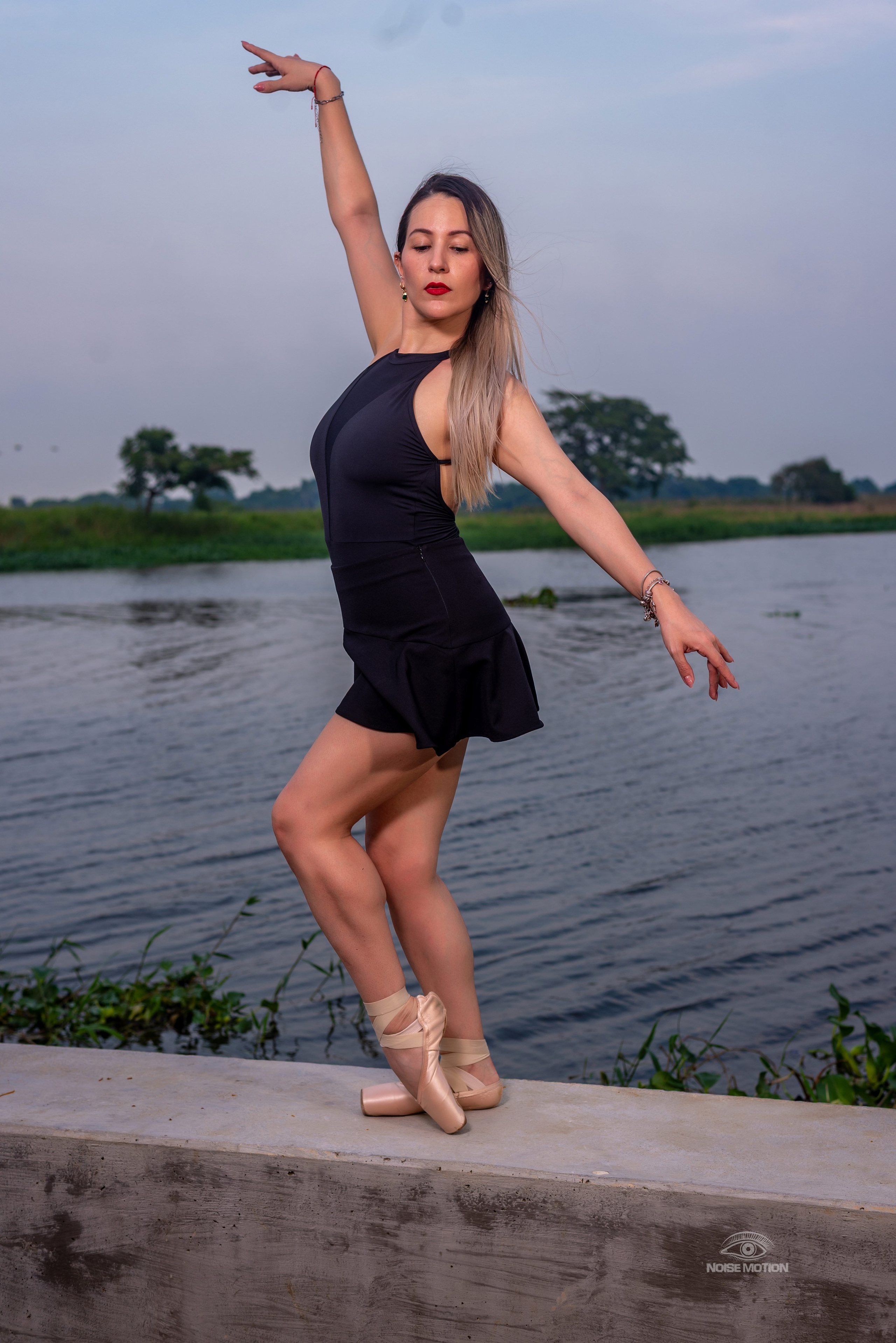 Sesión de fotos. Fotografía Profesional - Noise Motion