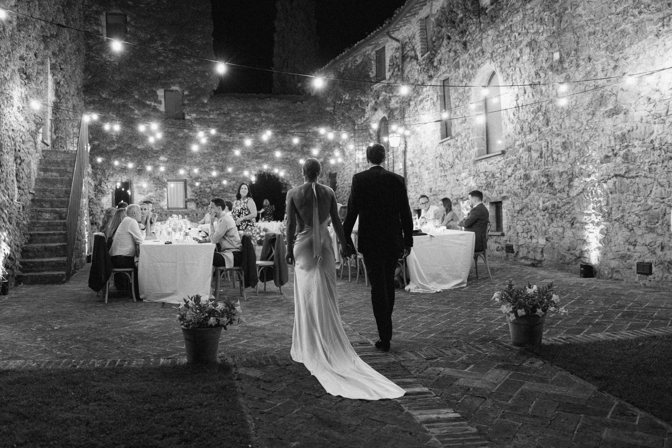 wedding couple at Borgo Bastia Creti, a wedding venue in Tuscany Umbria