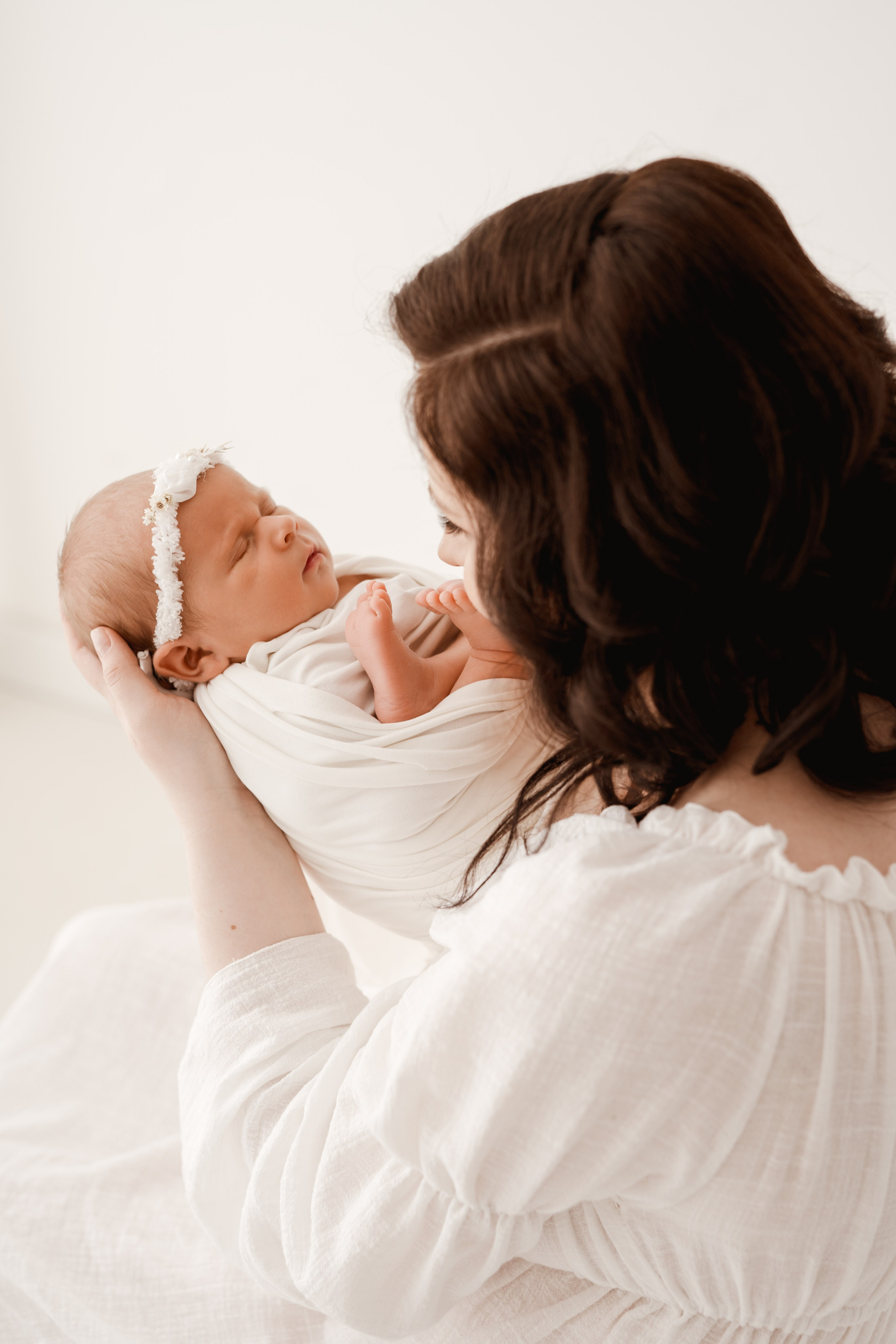 Pierwsza sesja Amelki. Fotograf Łódź - sesja ciążowa, noworodkowa, dziecięca. Studio w Łodzi