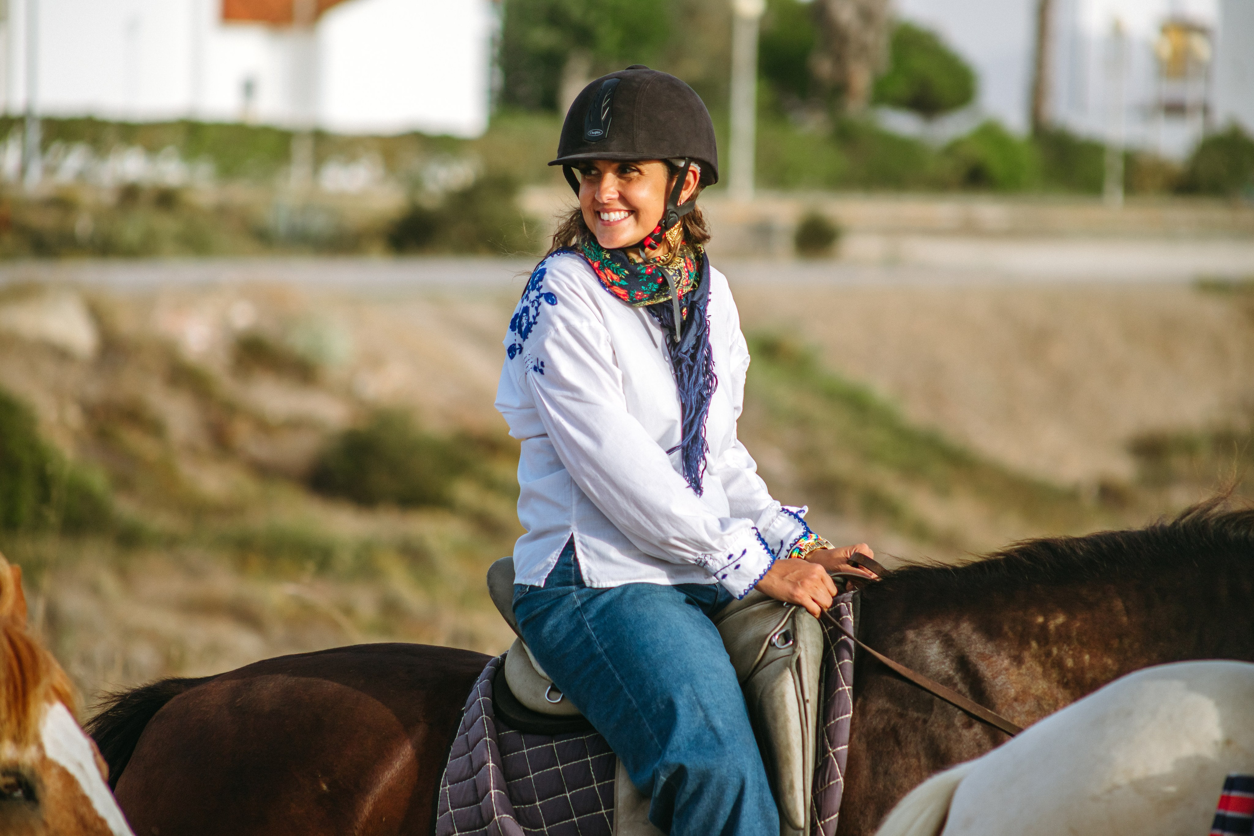 Marlene & Tiago com filhos. Passeios a Cavalo na Praia Peniche | Eco Salgados Agroturismo