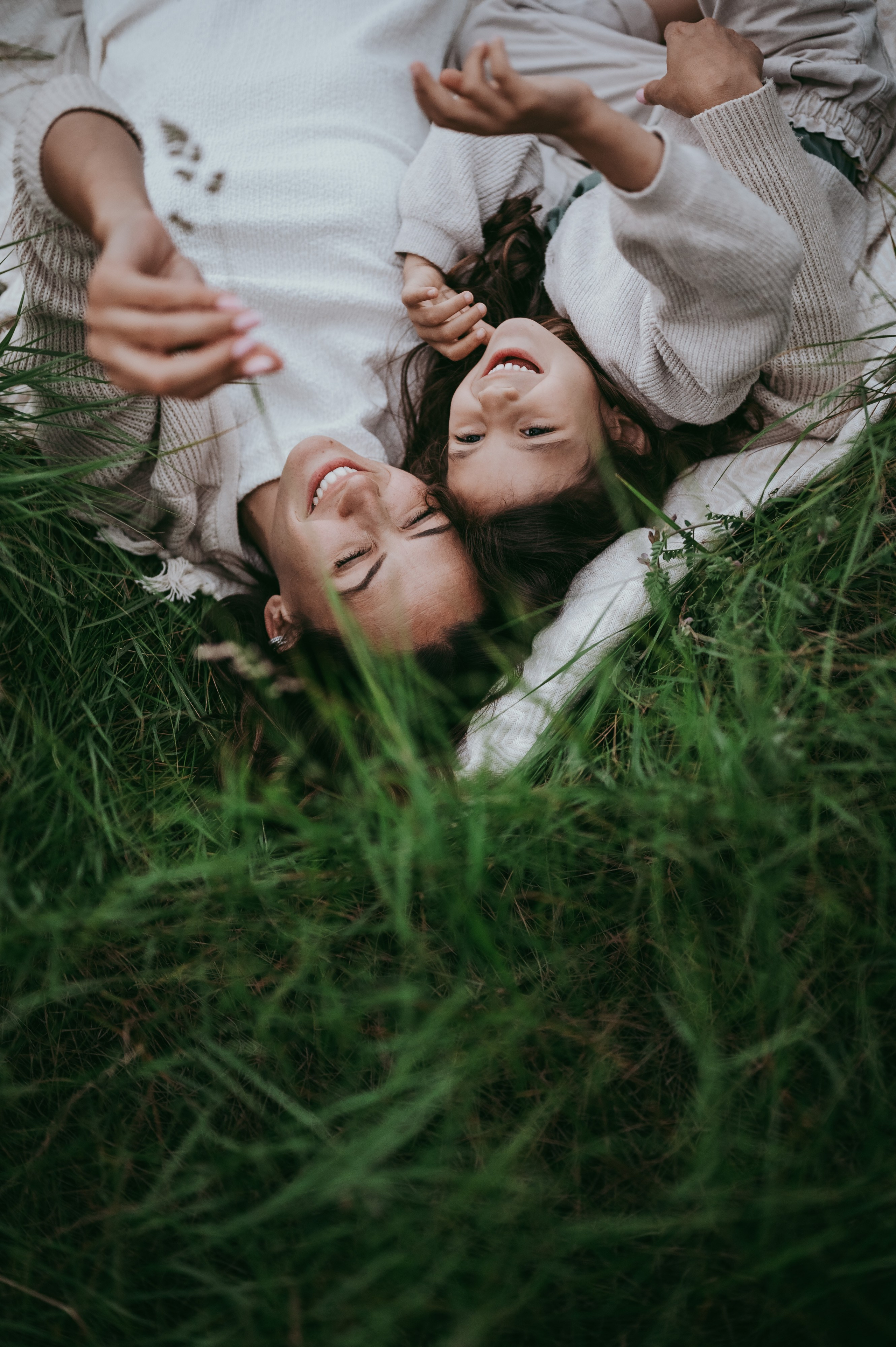 Bojana i Srna / mammy and me photosession. Deciji i porodicni fotograf u Beogradu Oksana Skendzic