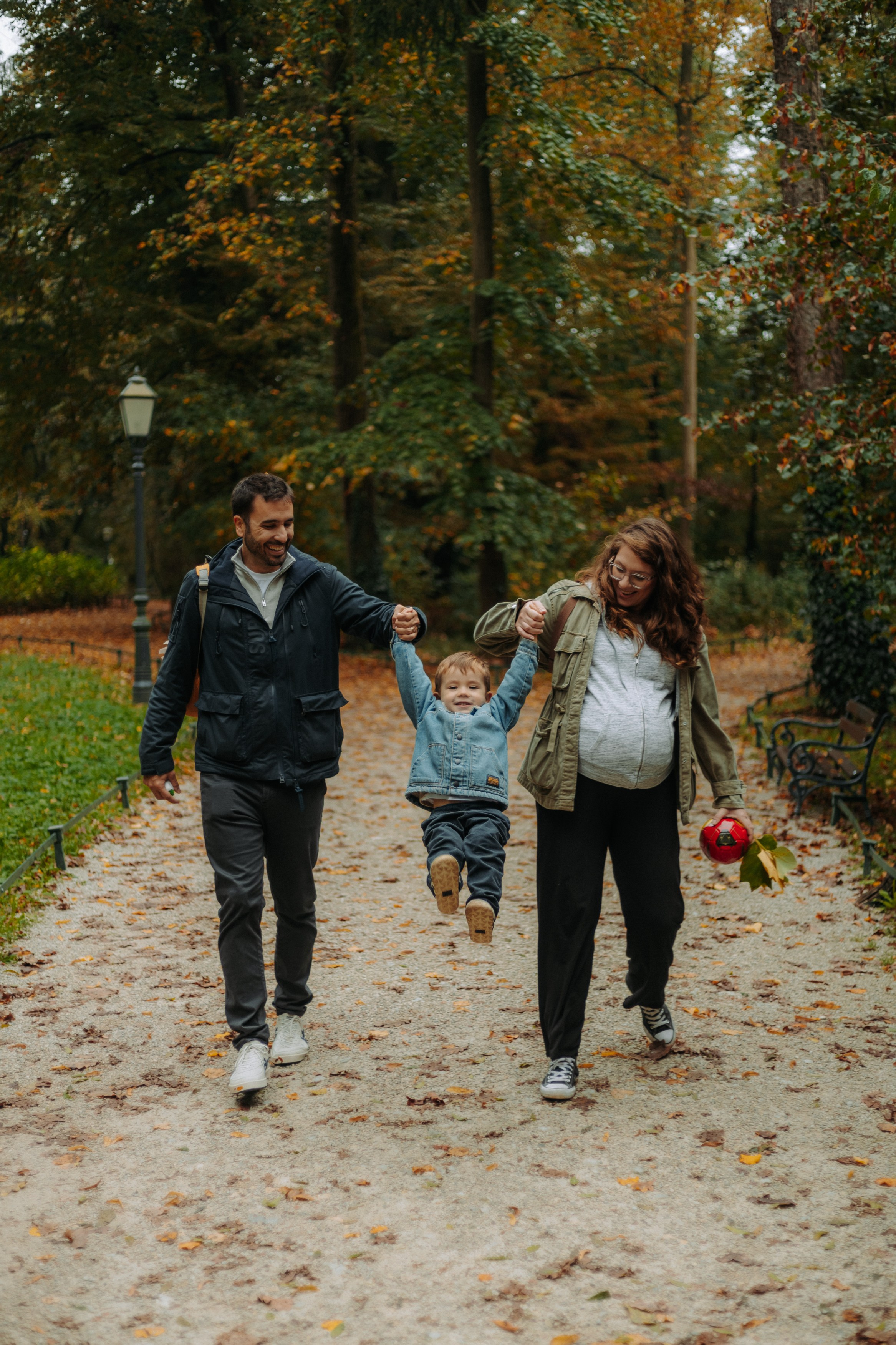 Walking in Maksimir. Elena Gorobets. Photographer in Zagreb