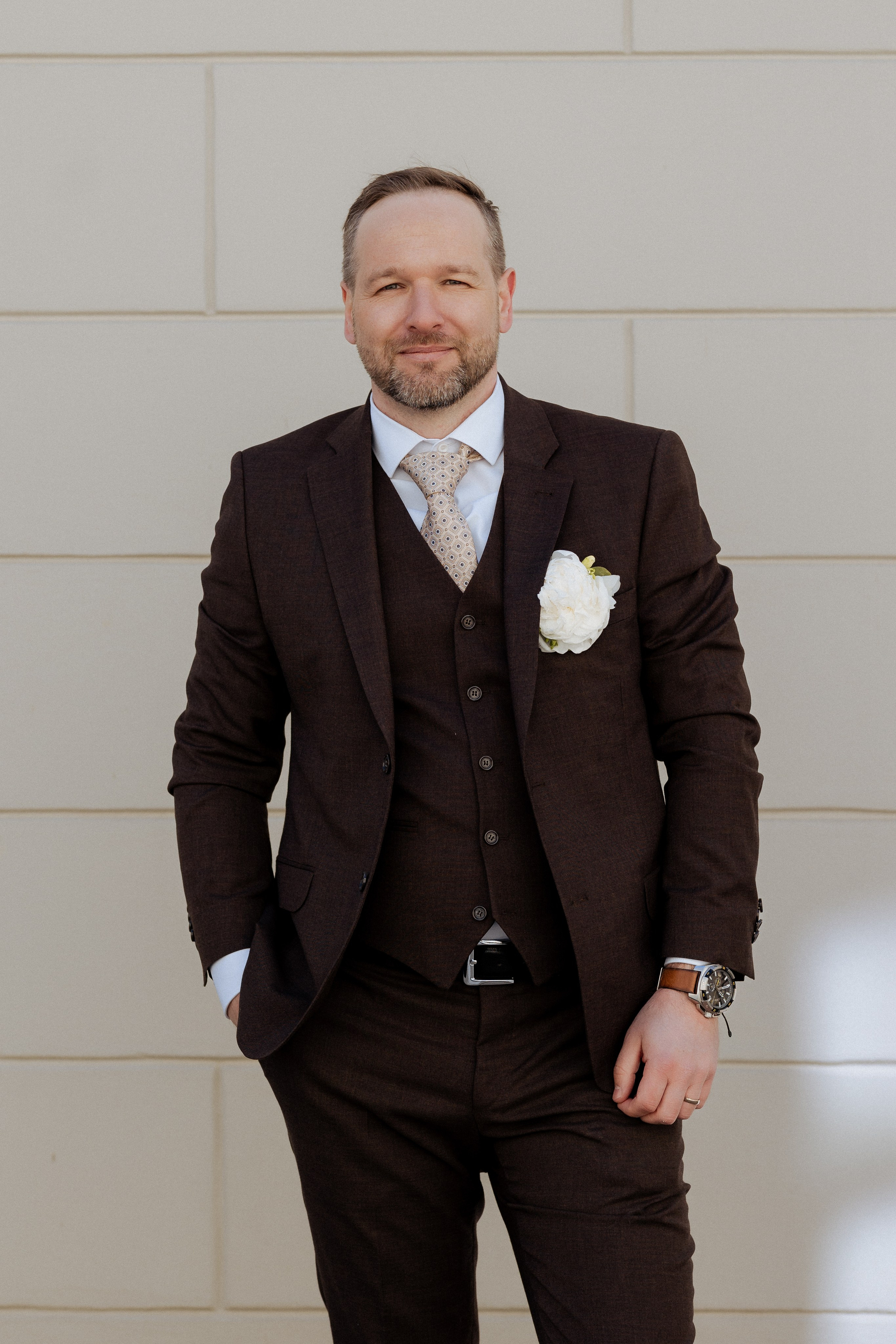 Monika ir Vytautas — miestu alsuojanti trumpa jaunųjų fotosesija Kaune