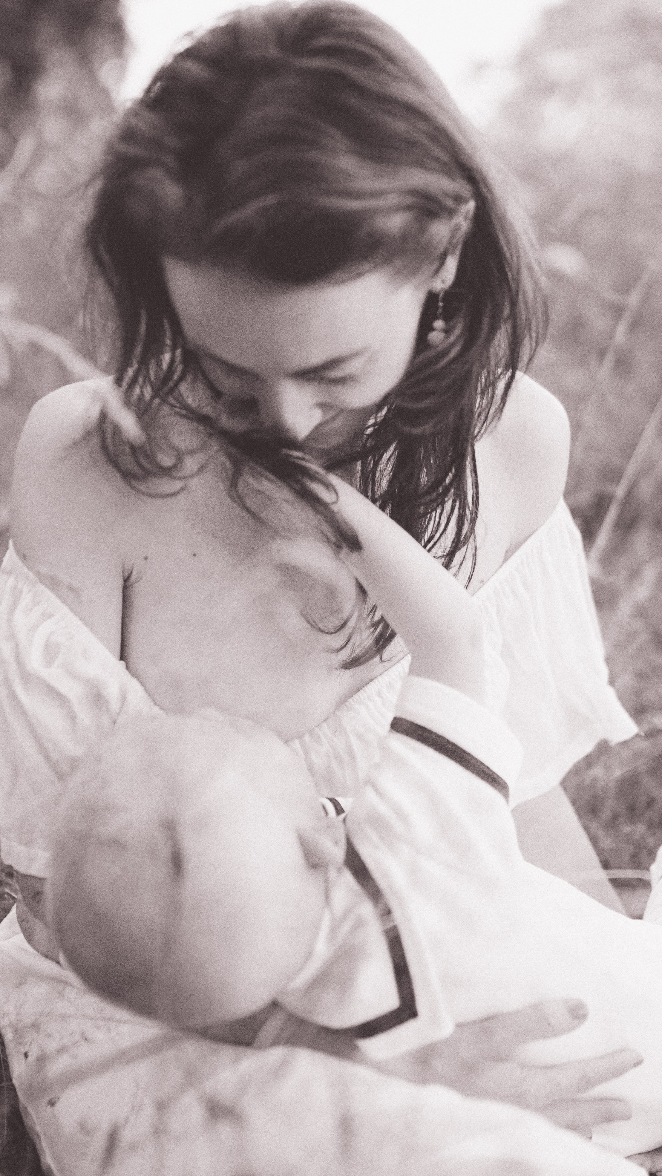 Mother Earth: Proiect de Fotografie Maternitate | Mădălina Beda. Madalina Beda- Artist vizual, fotograf, doula la nastere, consultant babywearing Brasov si in toata tara